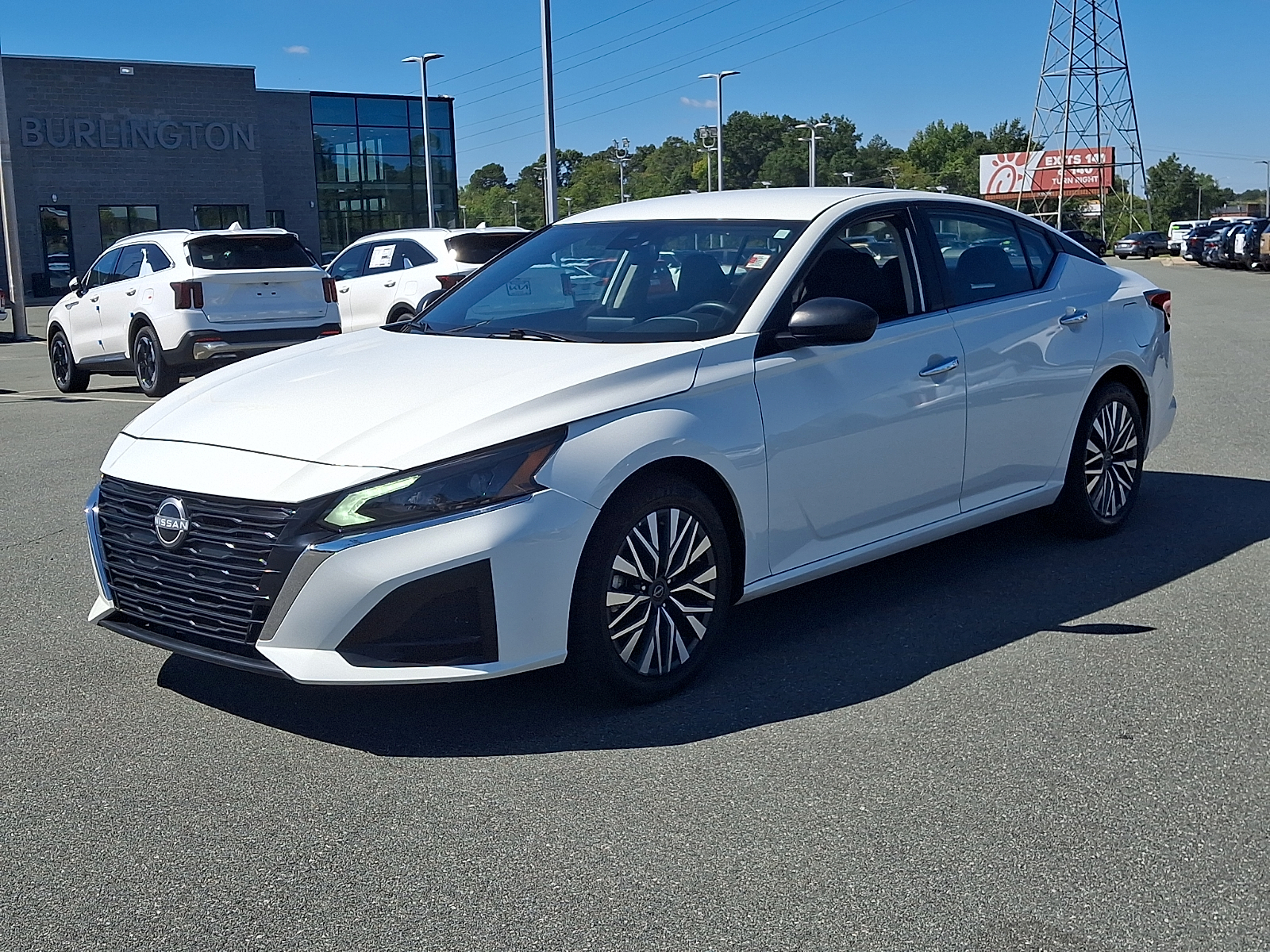 Used 2025 Nissan Altima Sedan