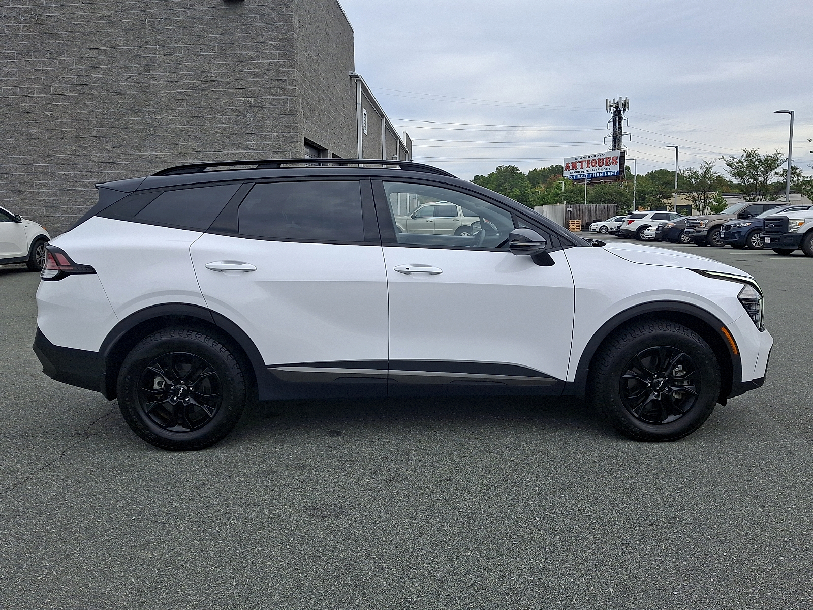 Used 2024 Kia Sportage SUV