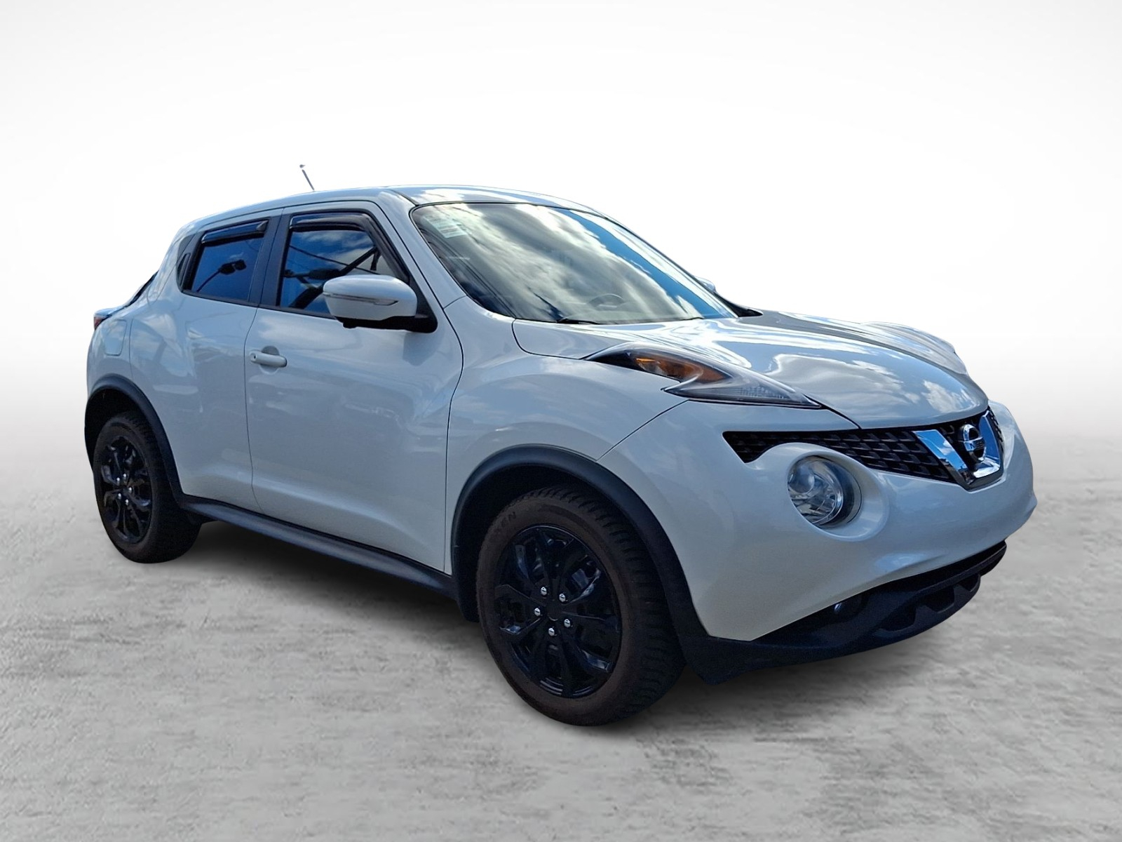 White Pearl - QAB 2015 Nissan Juke SL SUV / Crossover Front-Wheel Drive Automatic