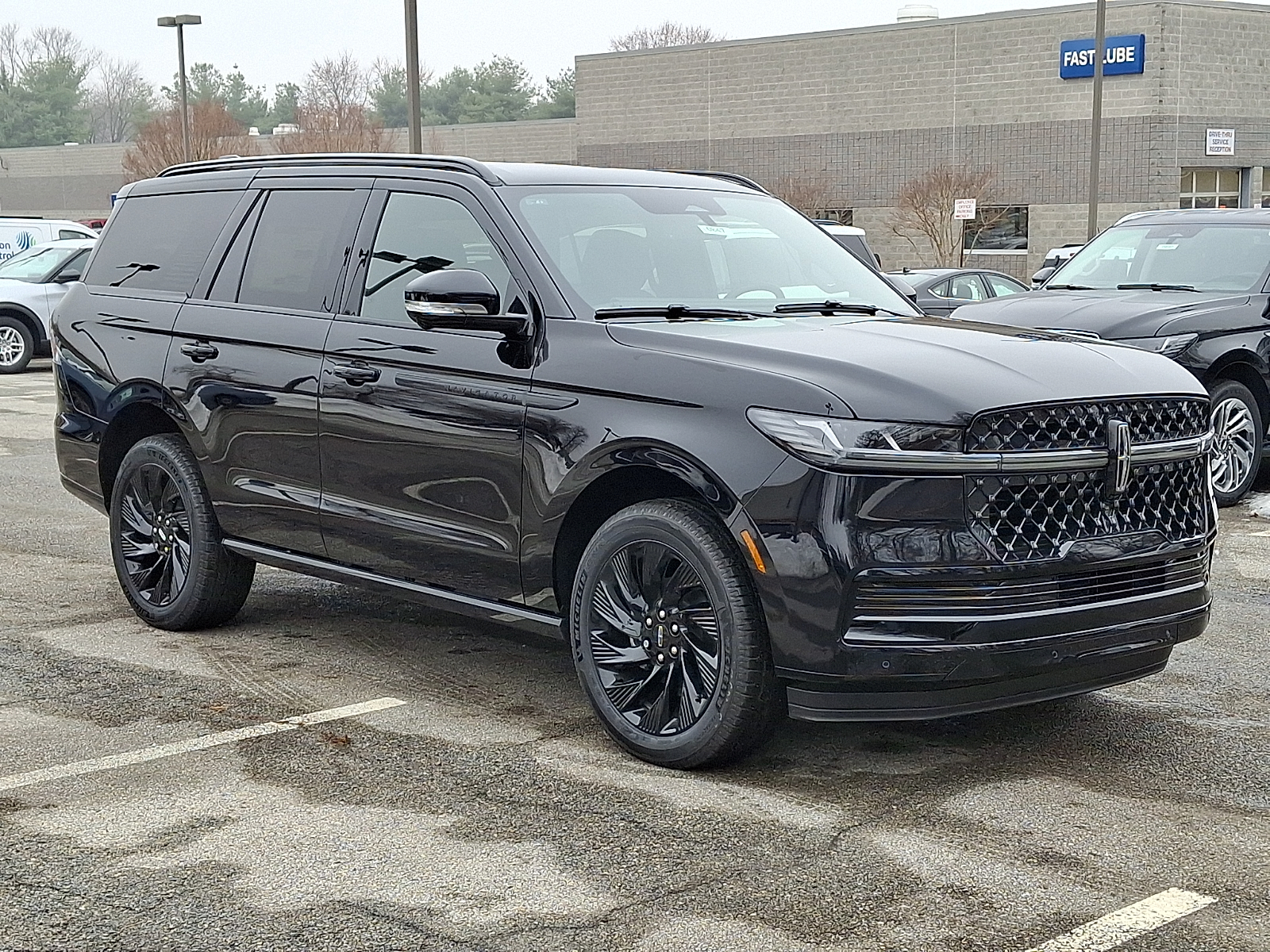 Infinite Black Metallic Clearcoat - UM 2026 Lincoln Navigator Reserve 4WD SUV / Crossover Four-Wheel Drive Automatic