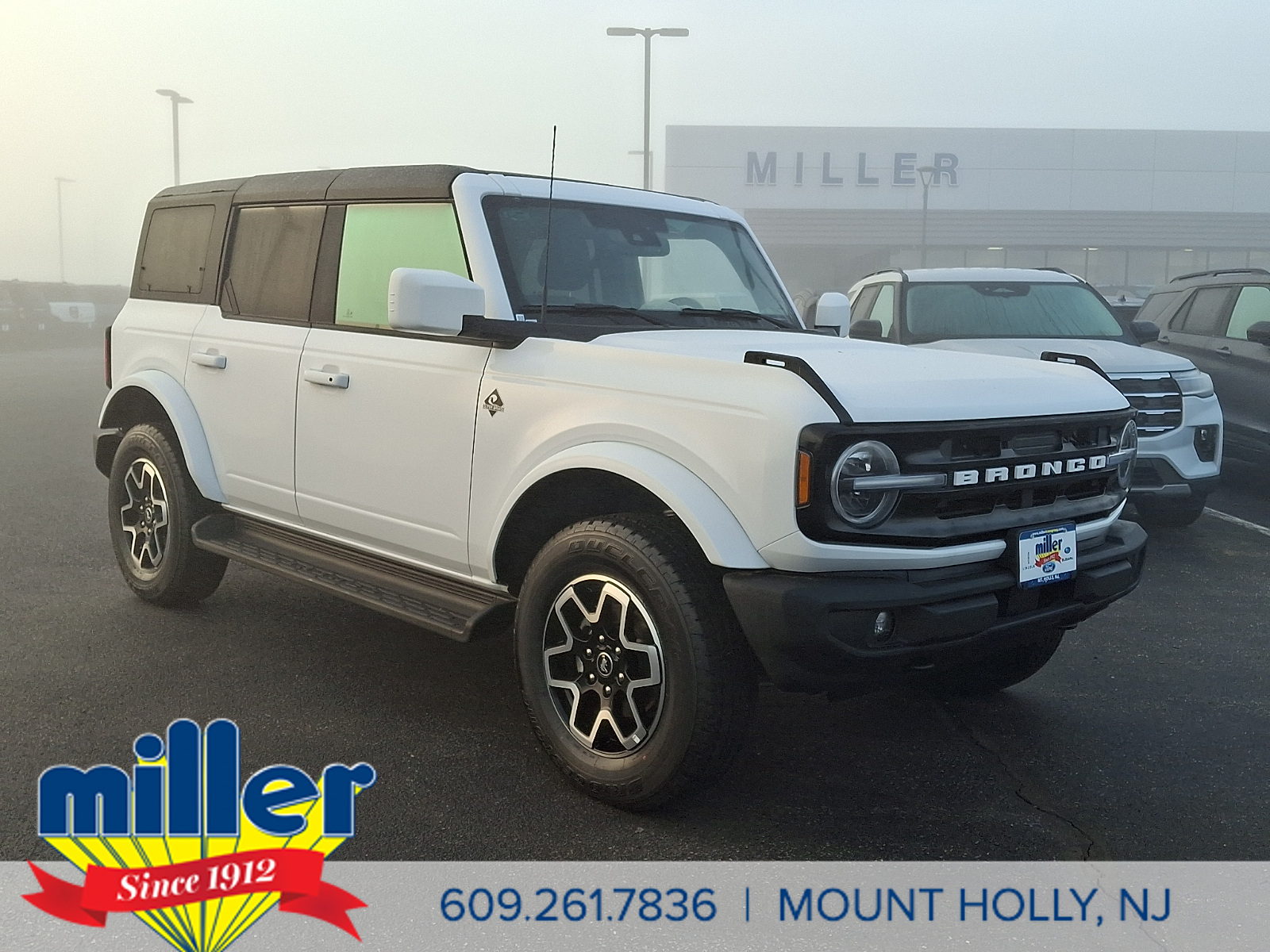 2025 Ford Bronco Outer Banks 4-Door 4WD