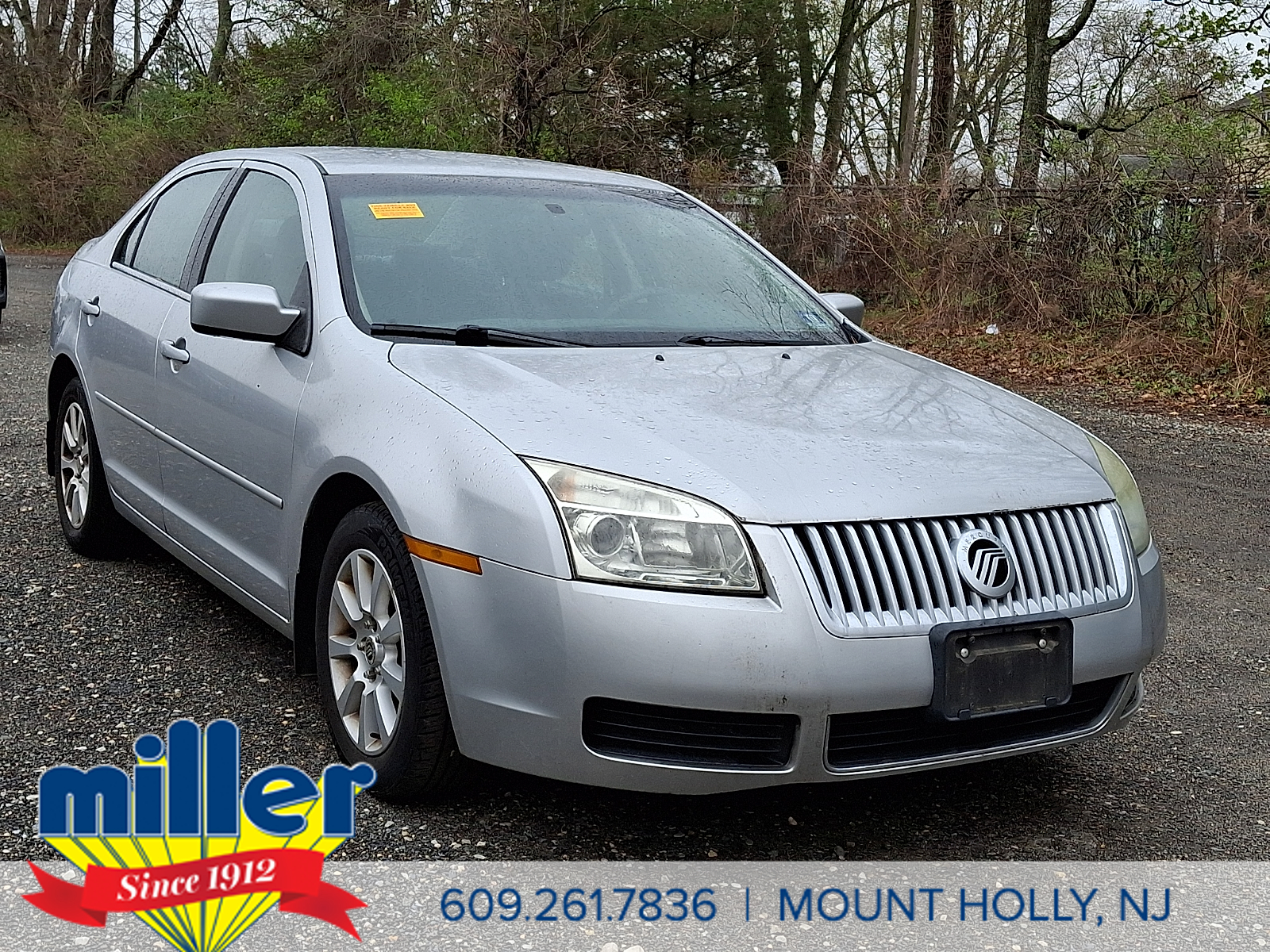 Brilliant Silver Clearcoat Metallic - UI 2009 Mercury Milan I4 Sedan Front-Wheel Drive Manual