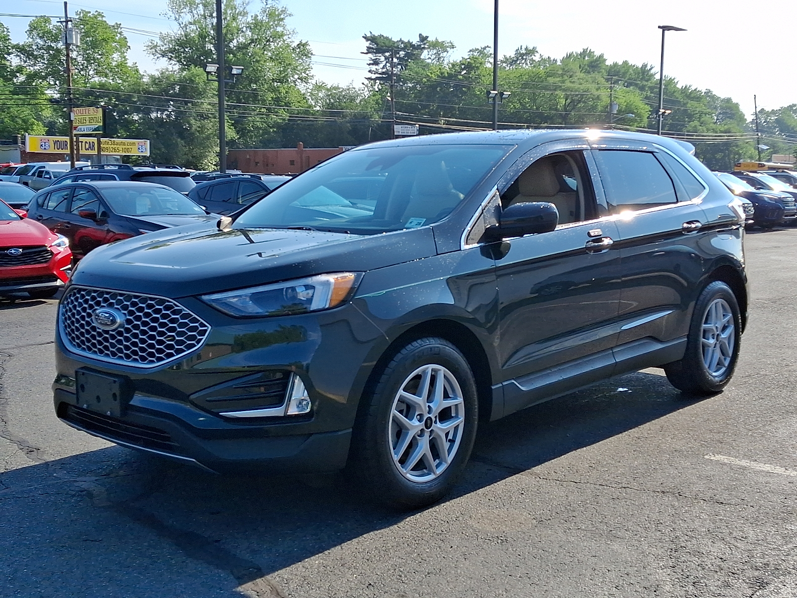 View vehicle photo 3