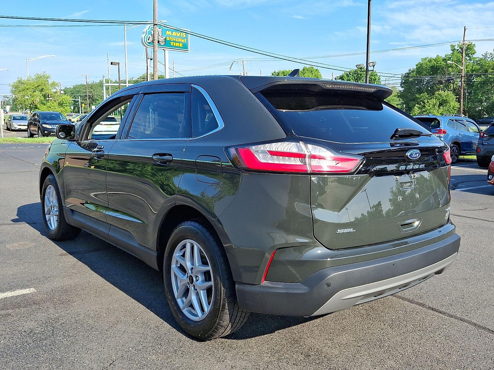 View vehicle photo 4