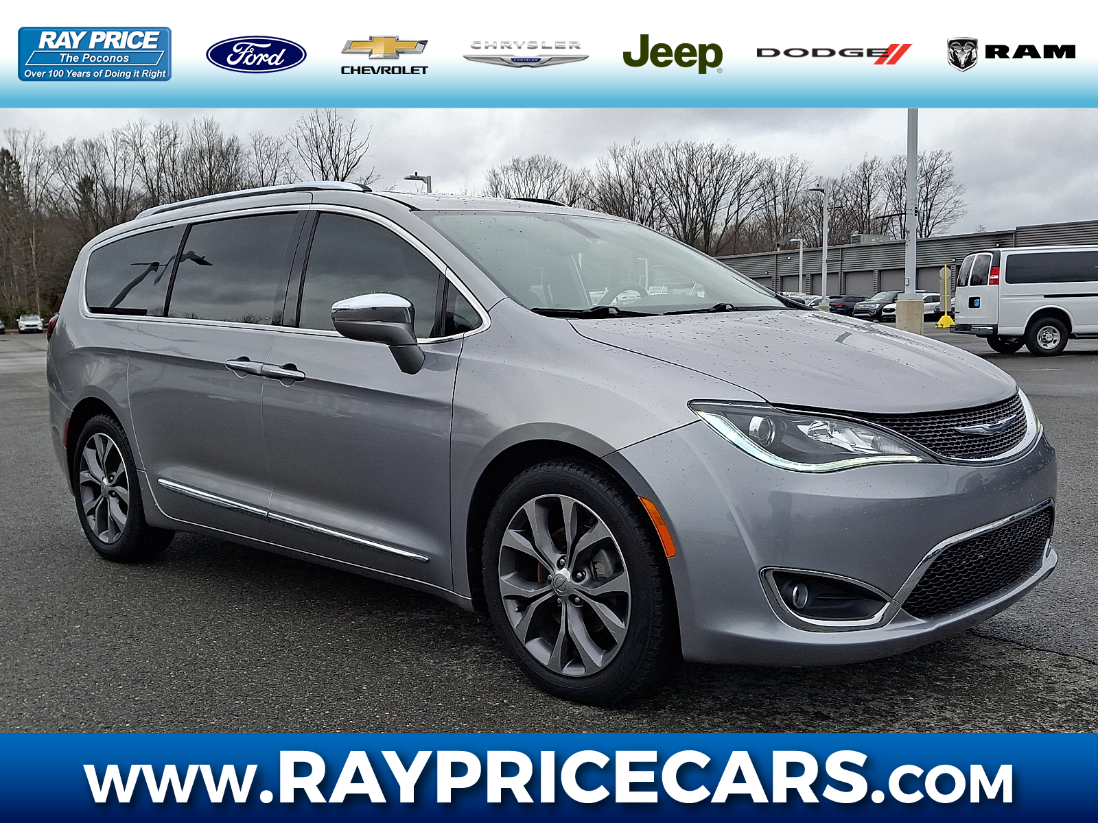 2017 Chrysler Pacifica Limited FWD