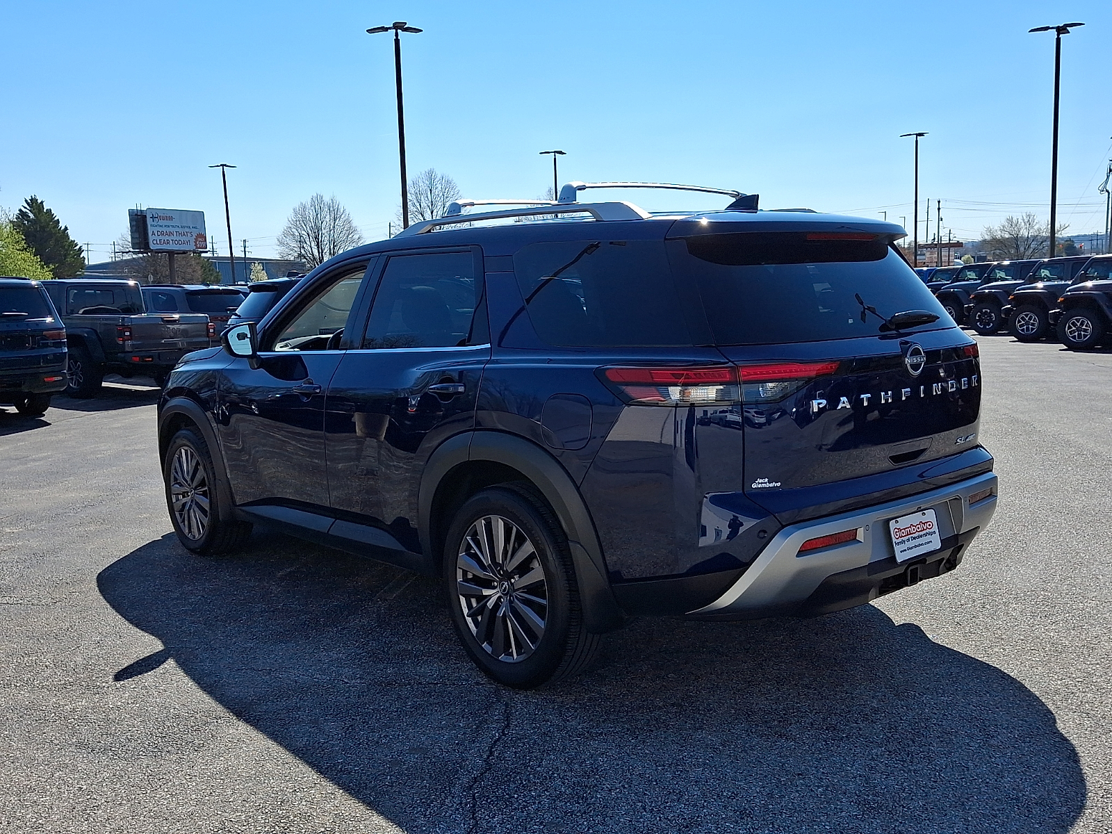 Used 2023 Nissan Pathfinder SUV