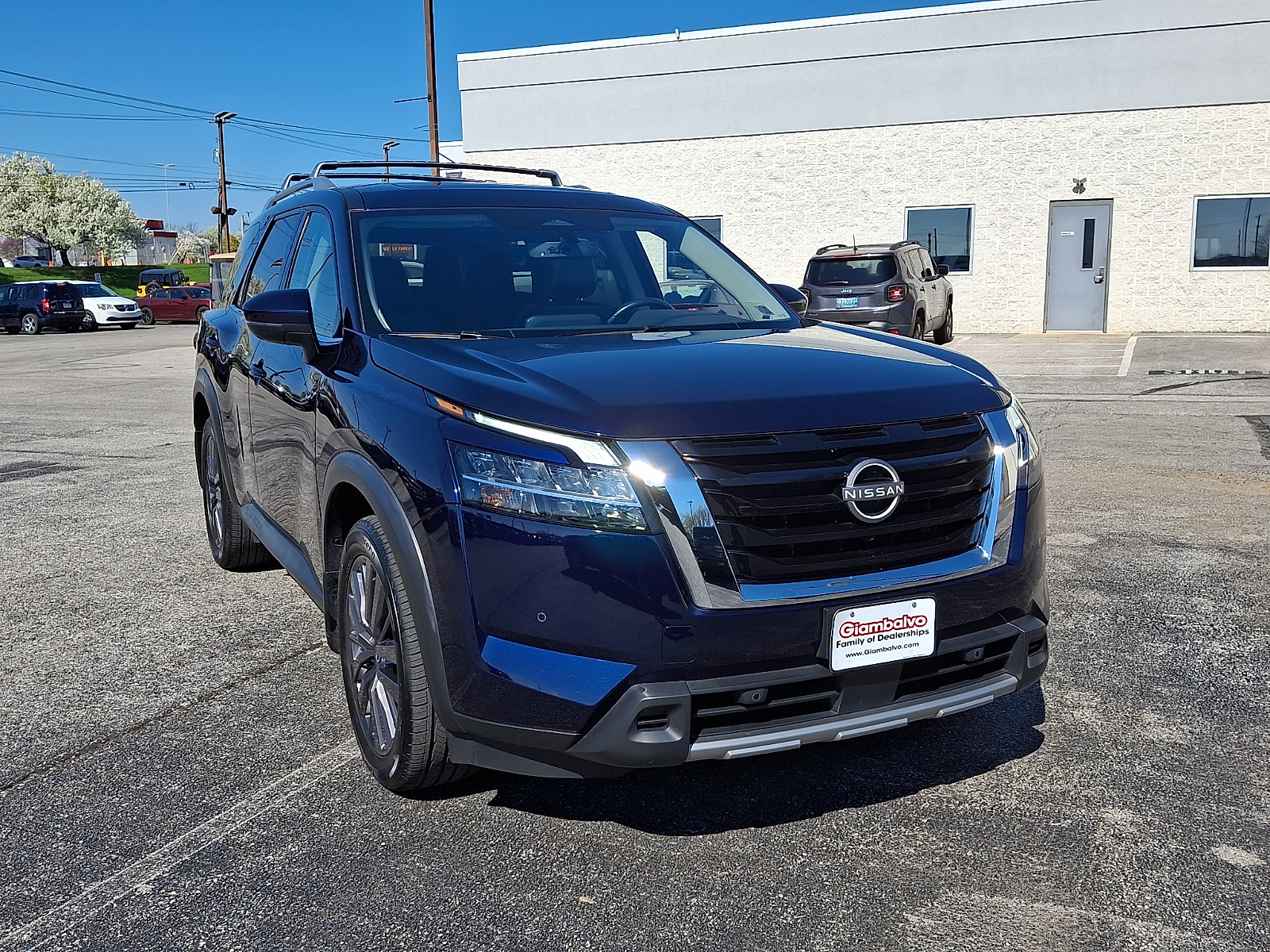 Used 2023 Nissan Pathfinder SUV