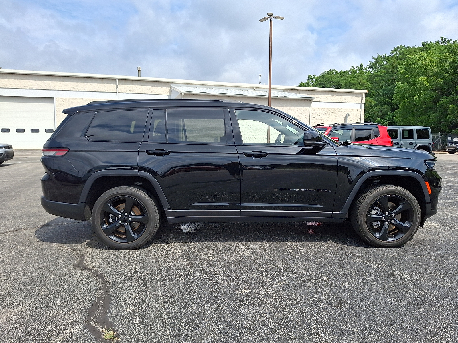 Used 2023 Jeep Grand Cherokee L SUV