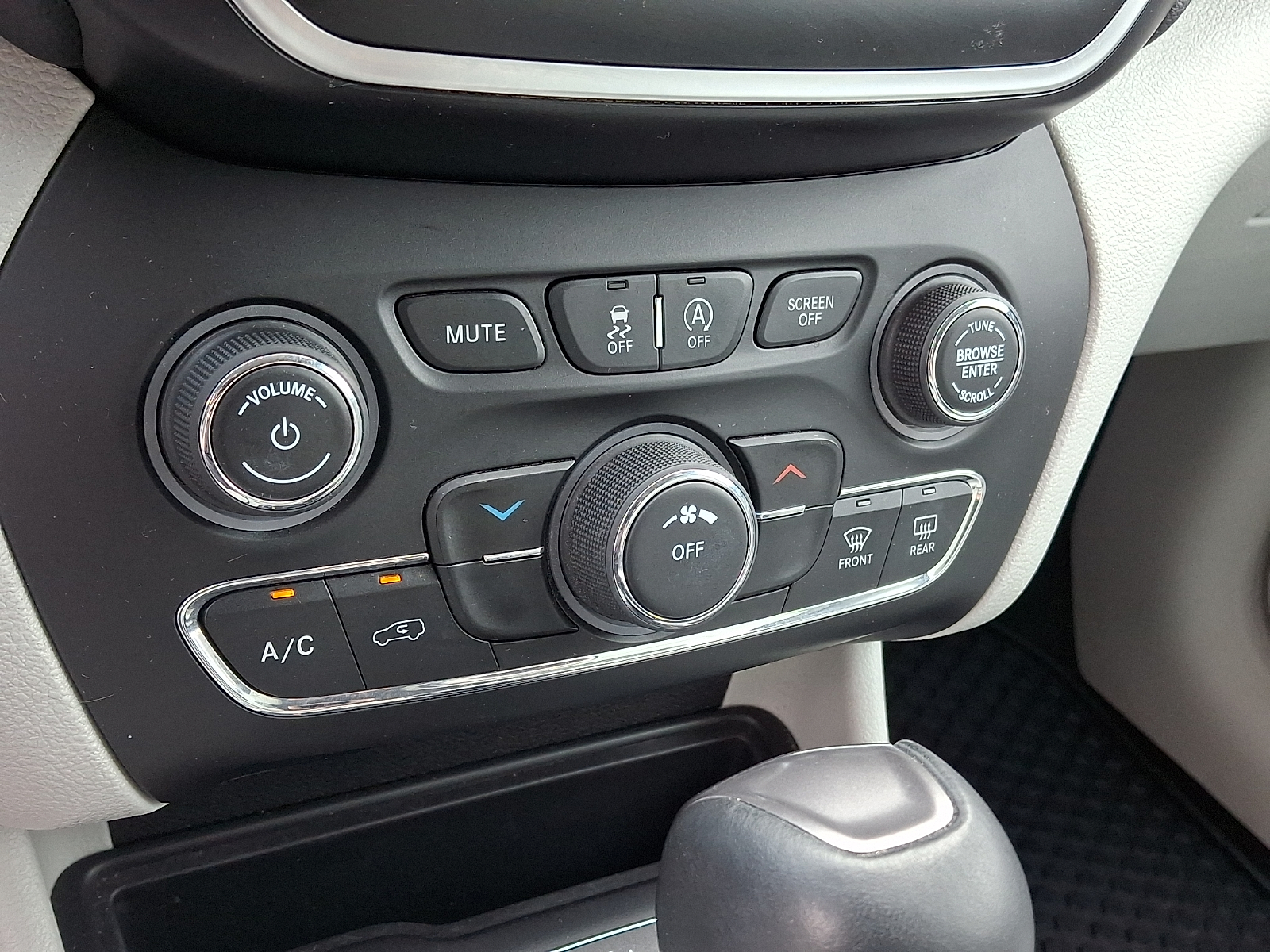 Used 2020 Jeep Cherokee SUV