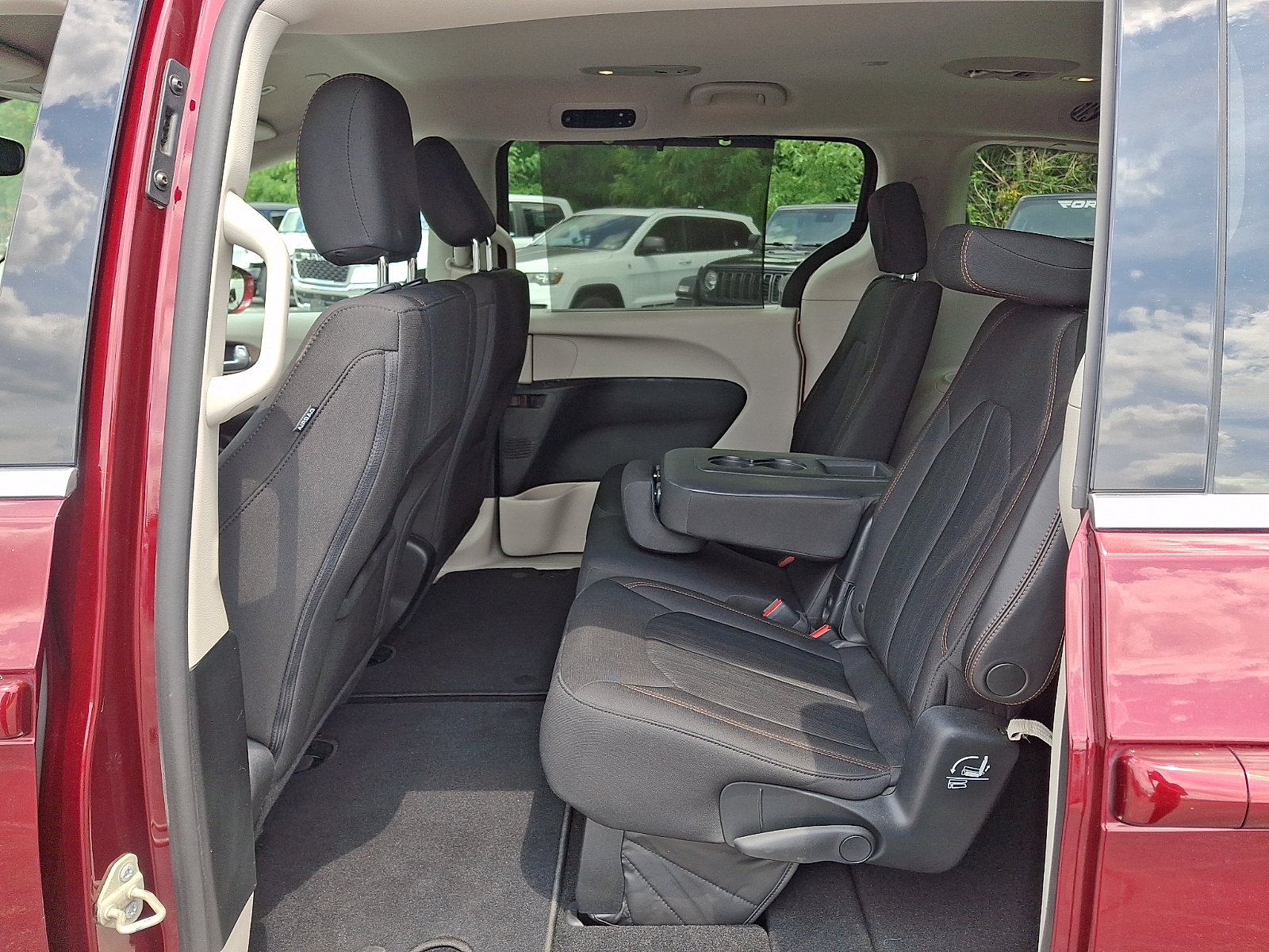 Used 2018 Chrysler Pacifica Van
