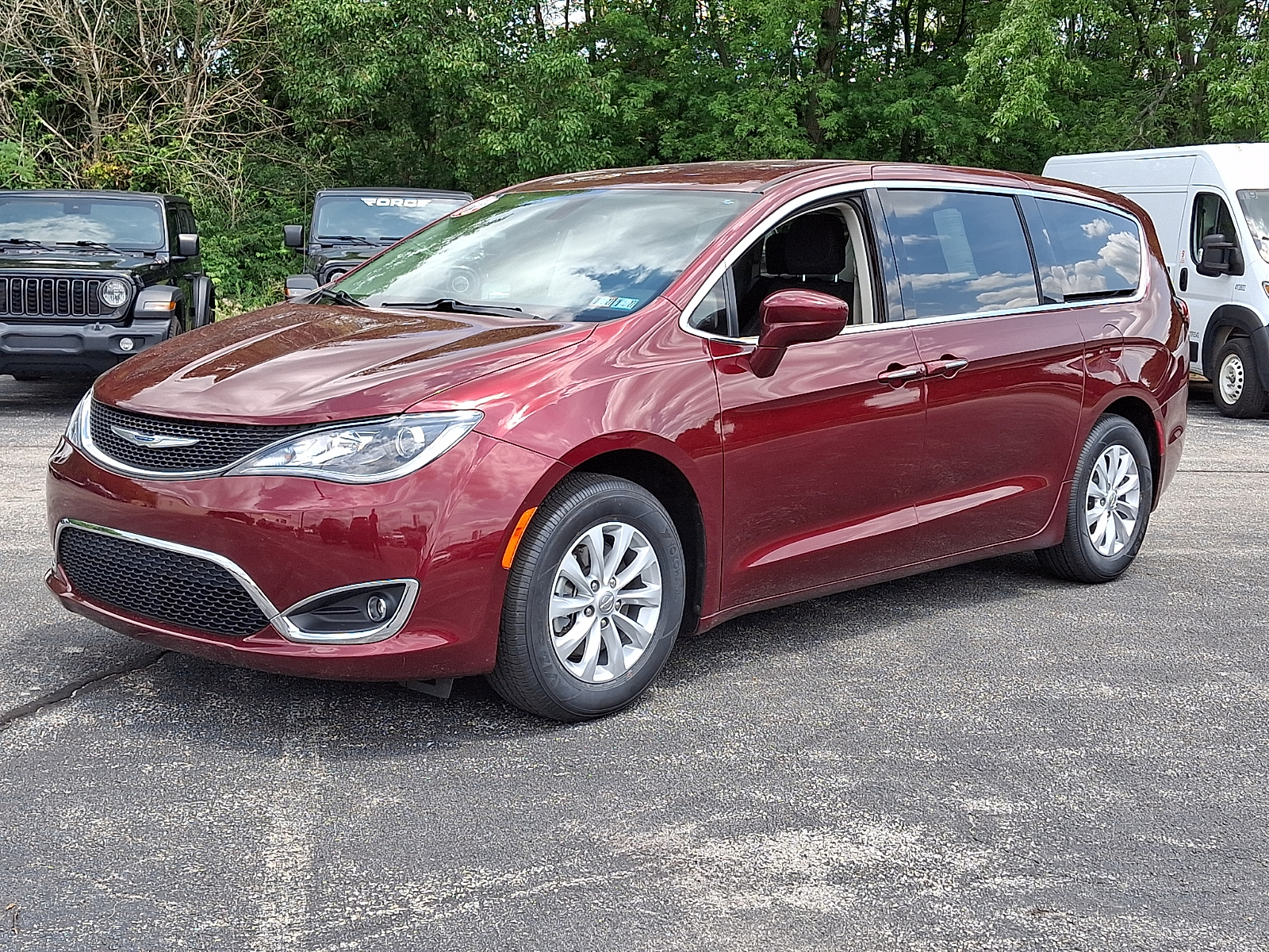Used 2018 Chrysler Pacifica Van