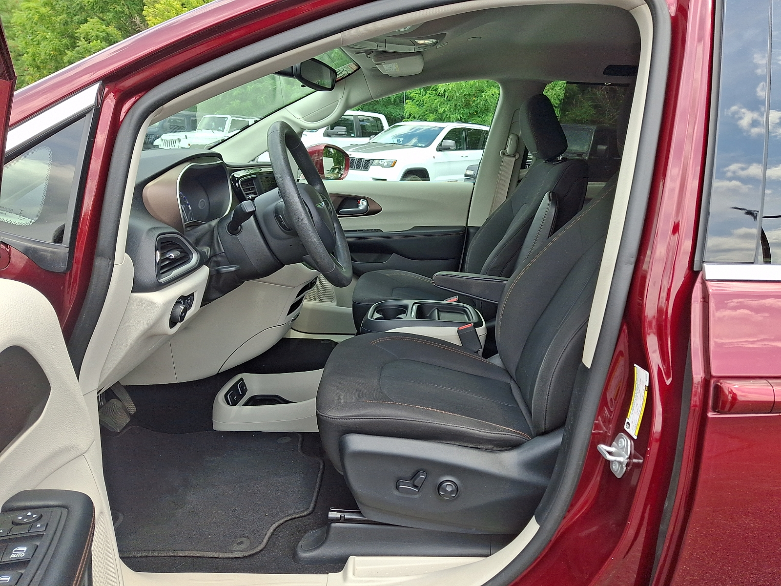 Used 2018 Chrysler Pacifica Van