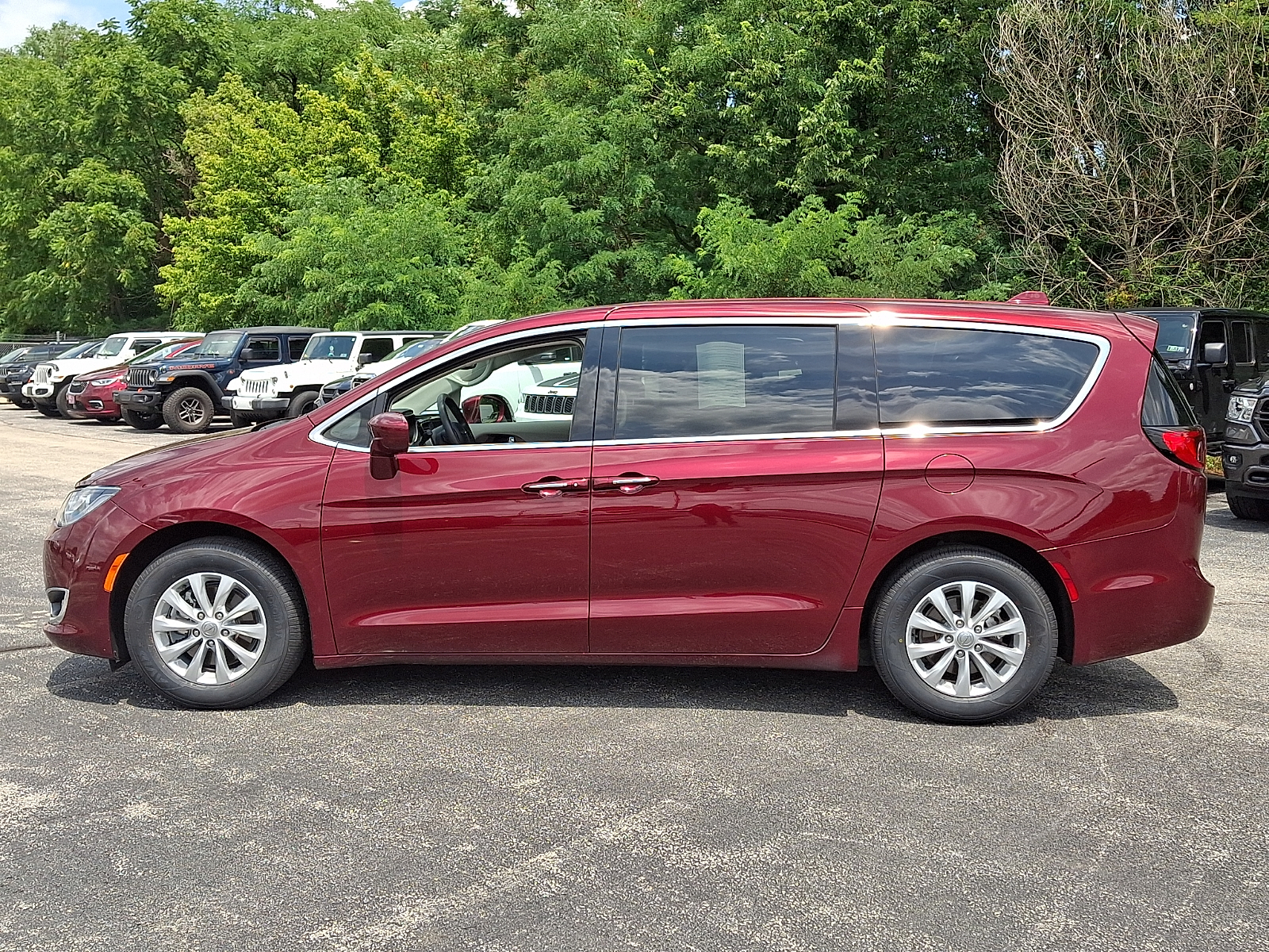Used 2018 Chrysler Pacifica Van