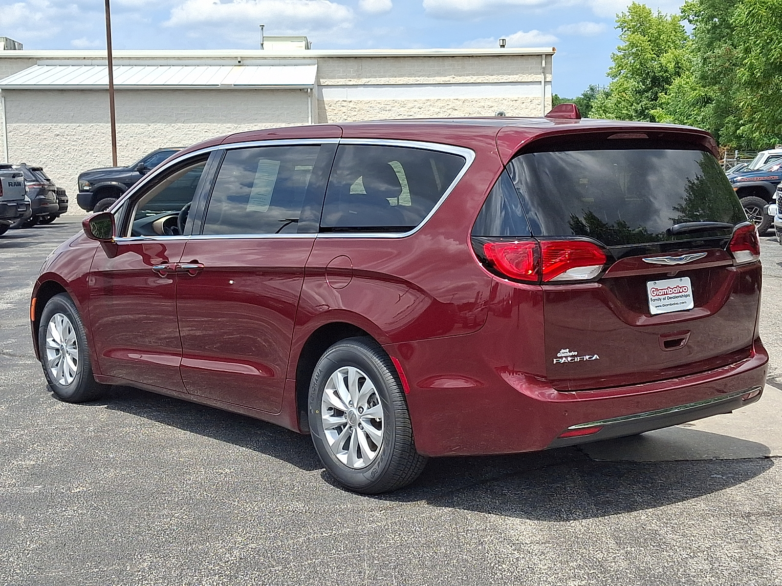 Used 2018 Chrysler Pacifica Van
