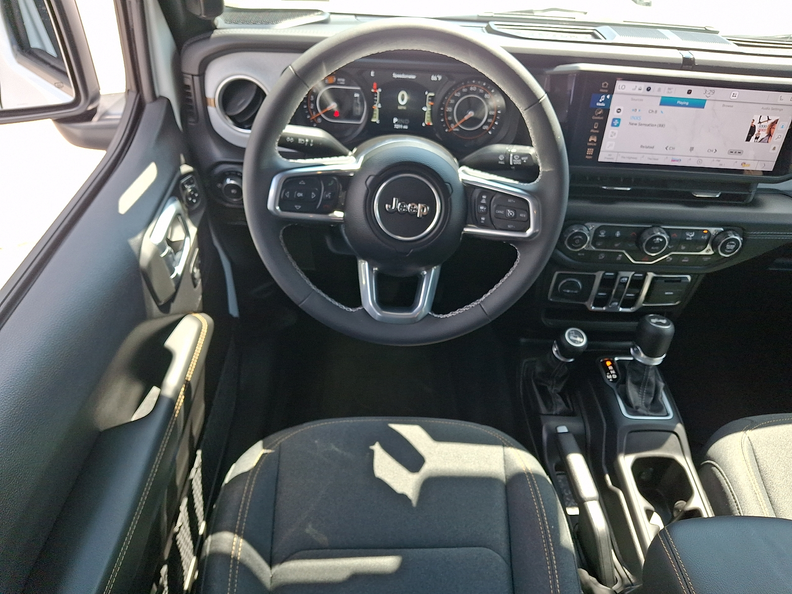 Used 2025 Jeep Wrangler SUV