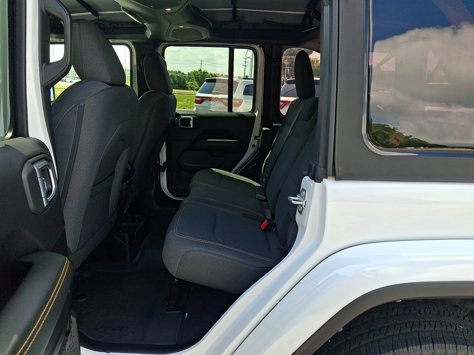 Used 2025 Jeep Wrangler SUV