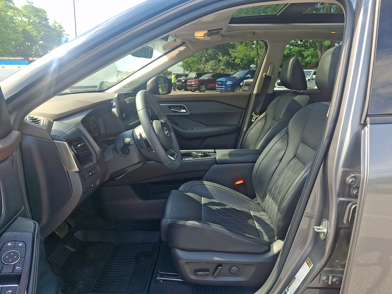 Used 2023 Nissan Rogue SUV