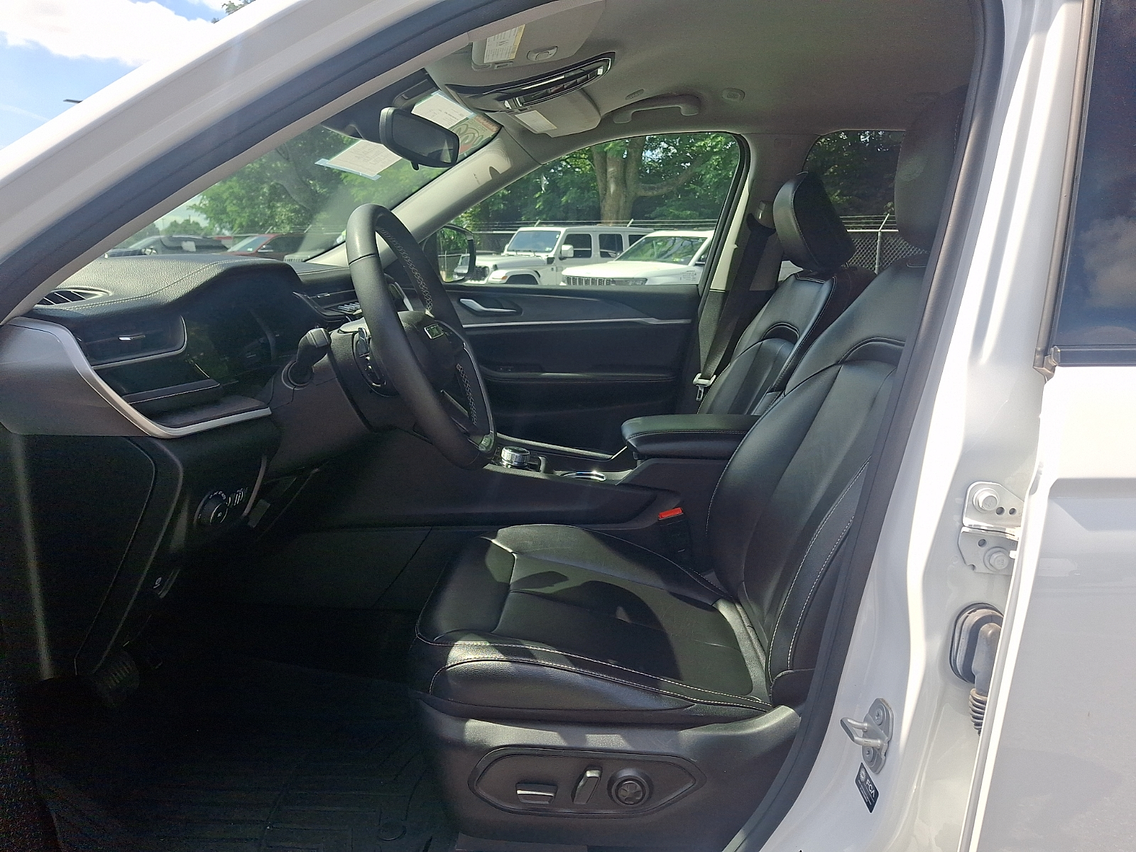 Used 2023 Jeep Grand Cherokee L SUV