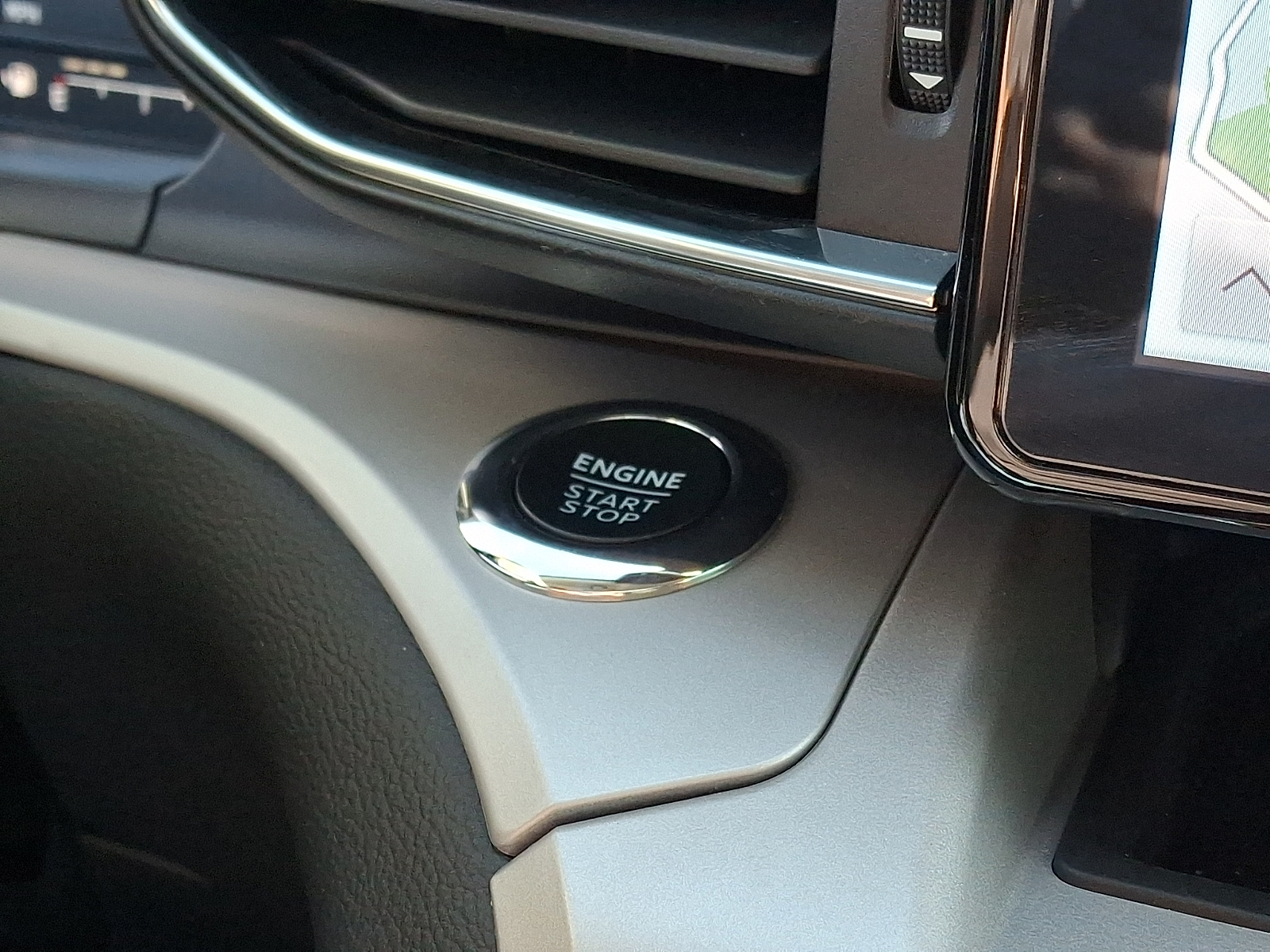 Used 2023 Ford Explorer SUV