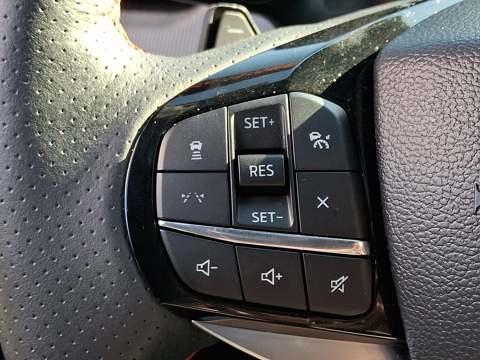 Used 2025 Ford Explorer SUV