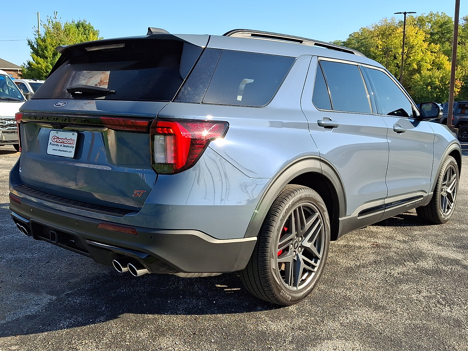 Used 2025 Ford Explorer SUV