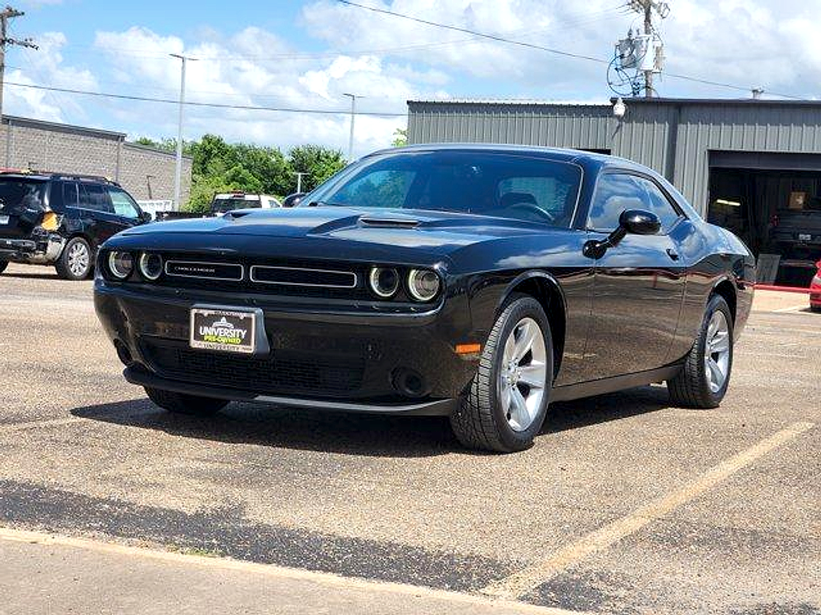 Pitch Black Clearcoat 2015 Dodge Challenger Coupe Rear-Wheel Drive 8-Speed Automatic