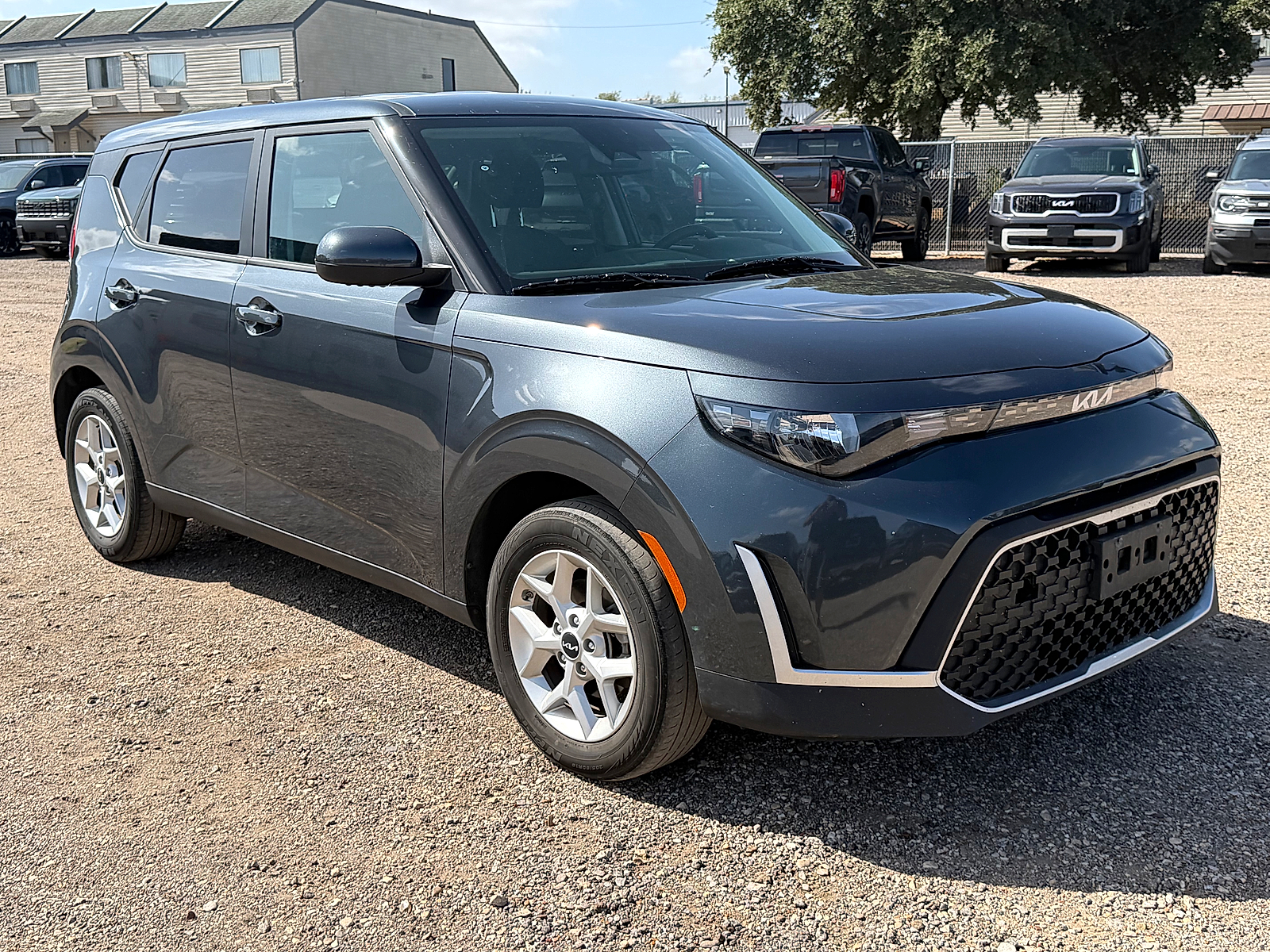 Gravity Gray 2025 Kia Soul SUV / Crossover Front-Wheel Drive Automatic