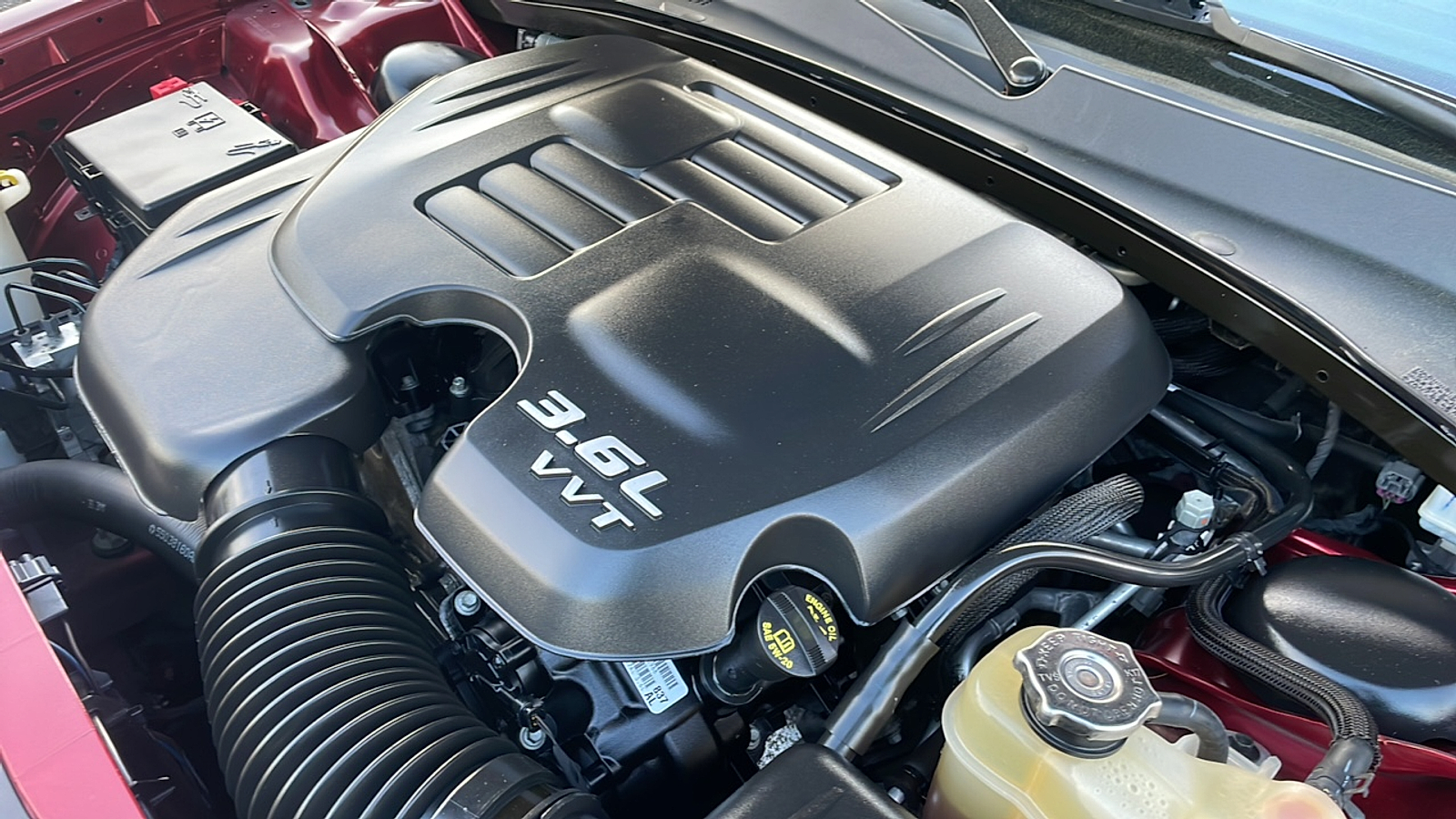 2018 Chrysler 300 Touring photo 3