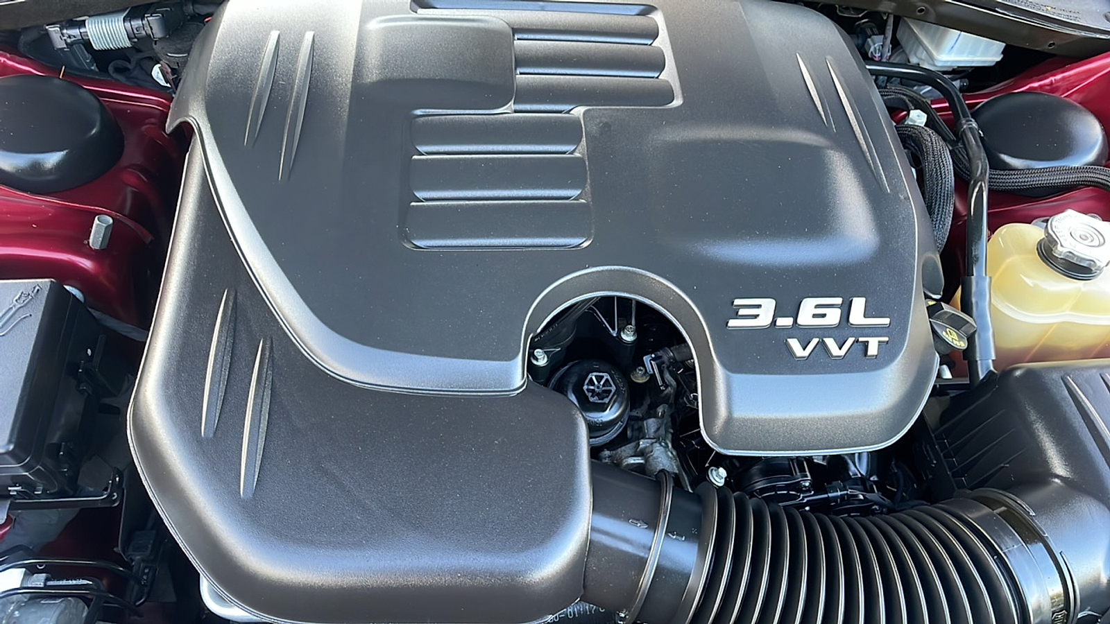 2018 Chrysler 300 Touring photo 8
