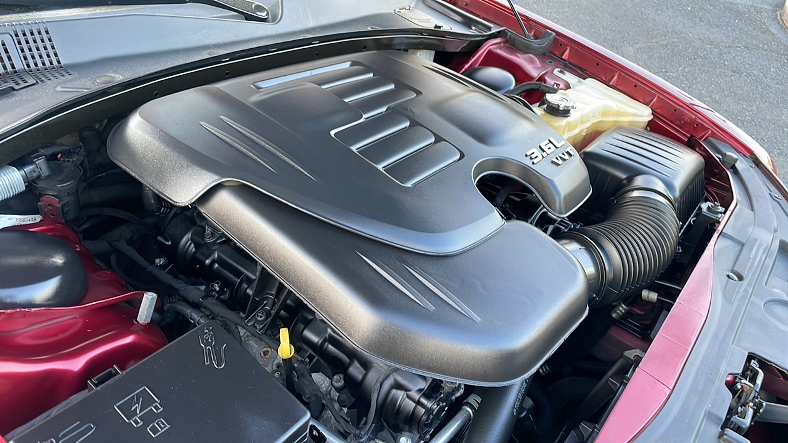 2018 Chrysler 300 Touring photo 13
