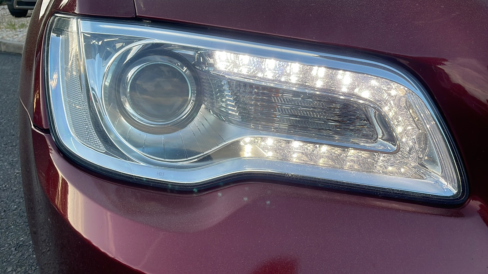 2018 Chrysler 300 Touring photo 4
