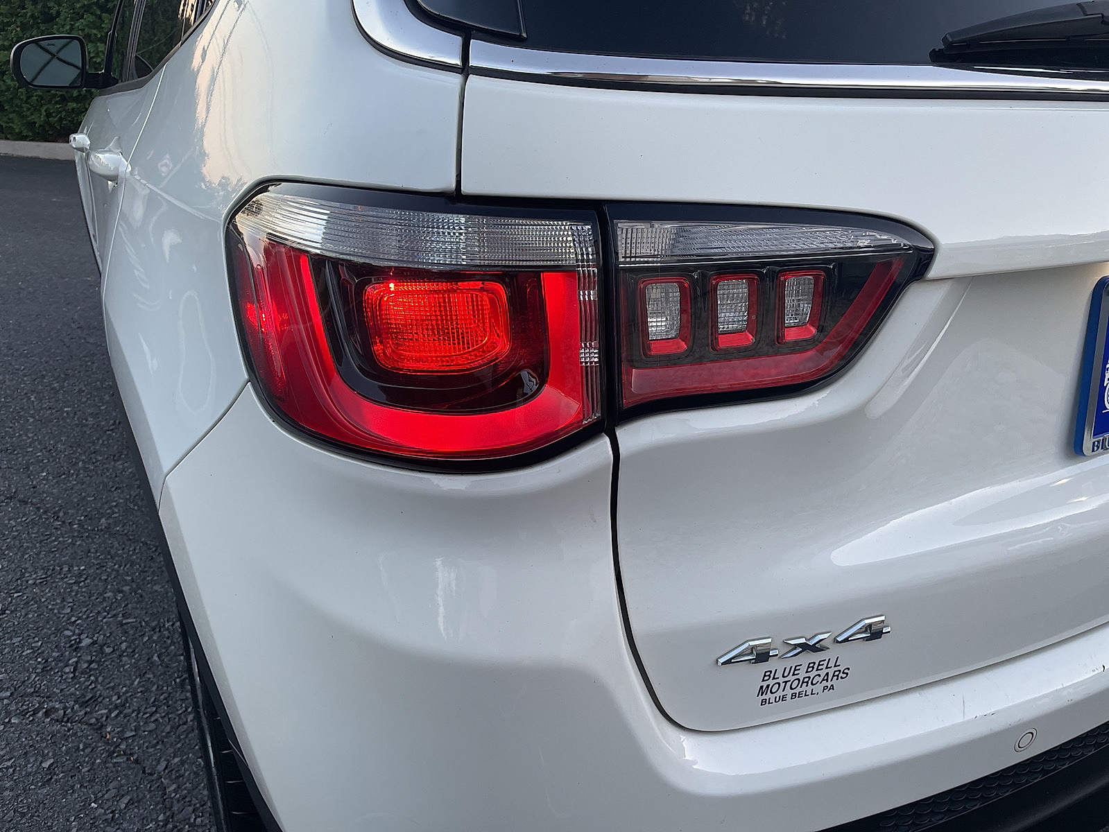 2017 Jeep Compass Limited photo 3