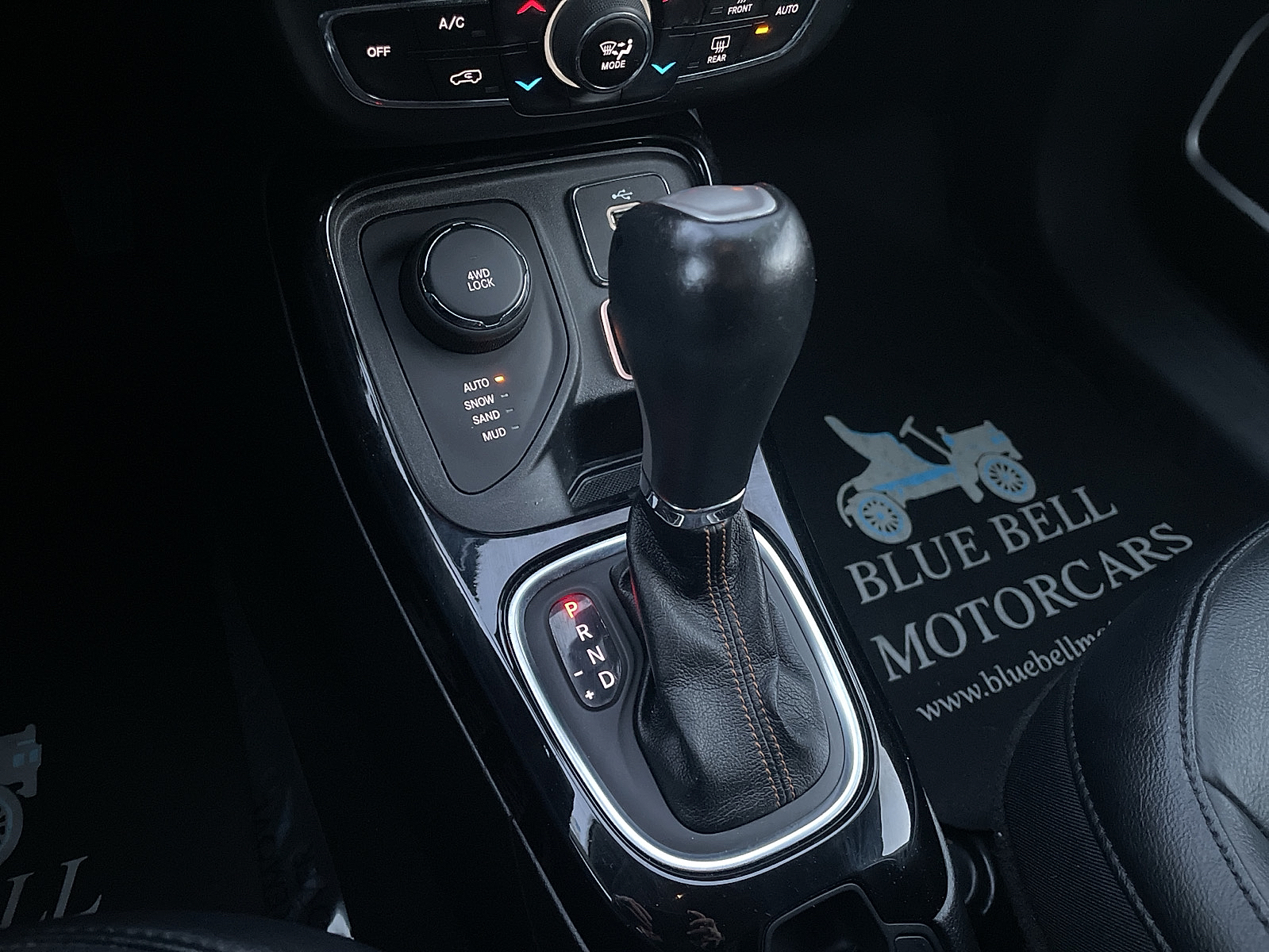 2017 Jeep Compass Limited photo 11
