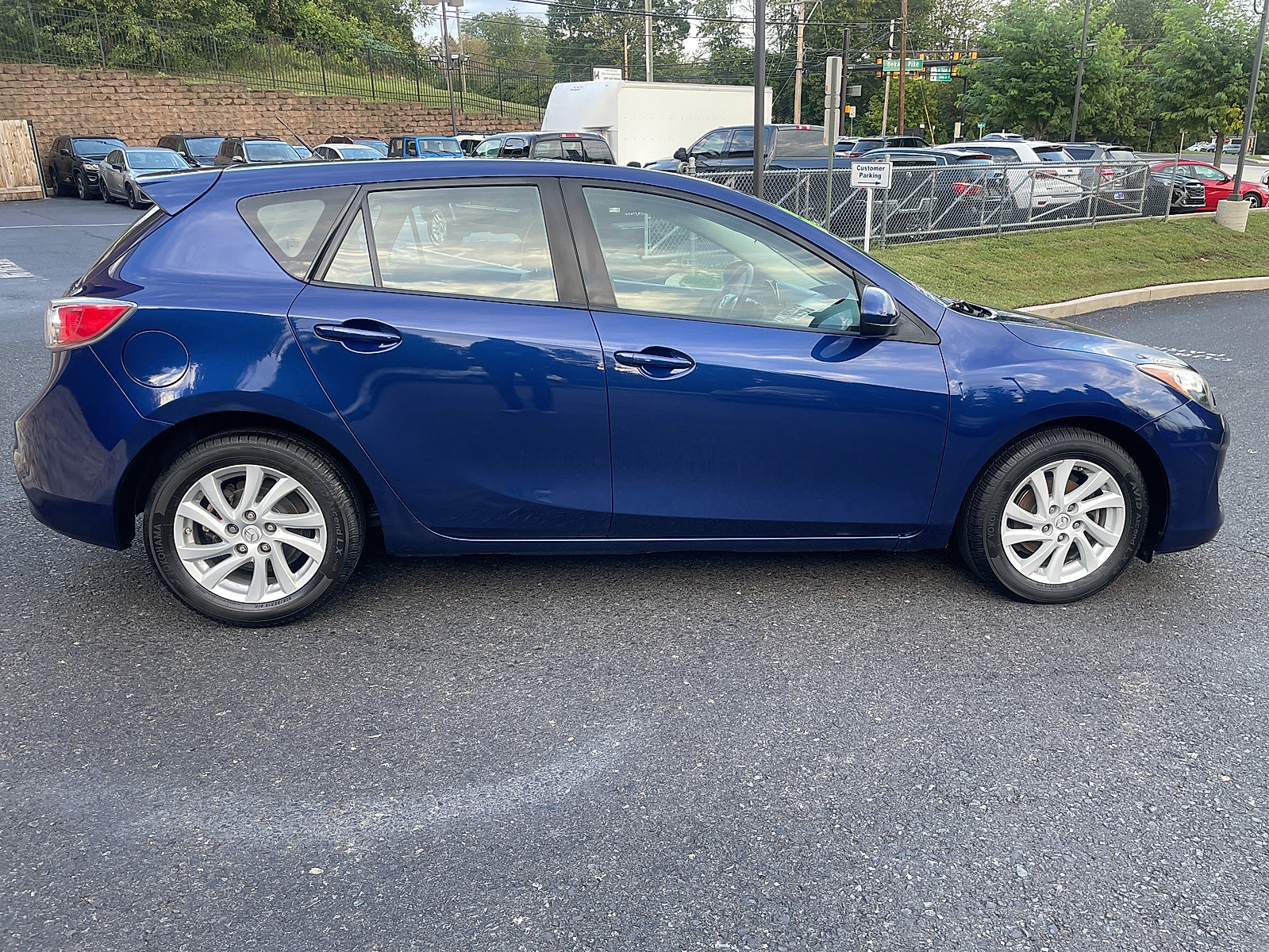 2012 Mazda Mazda3 Hatchback i Touring