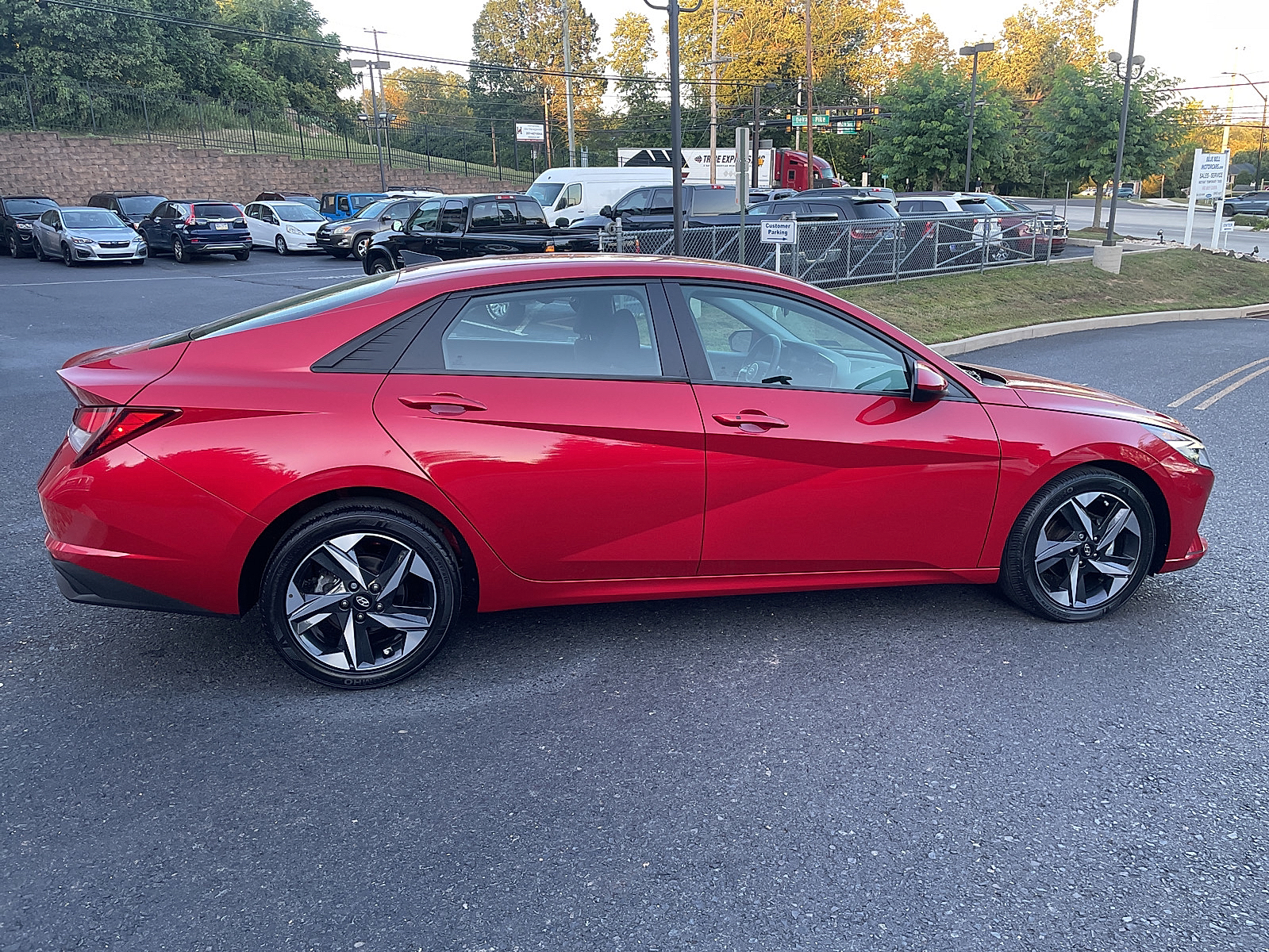 2023 Hyundai Elantra SEL