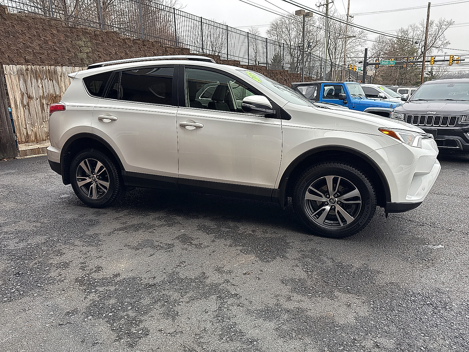 2018 Toyota RAV4 XLE