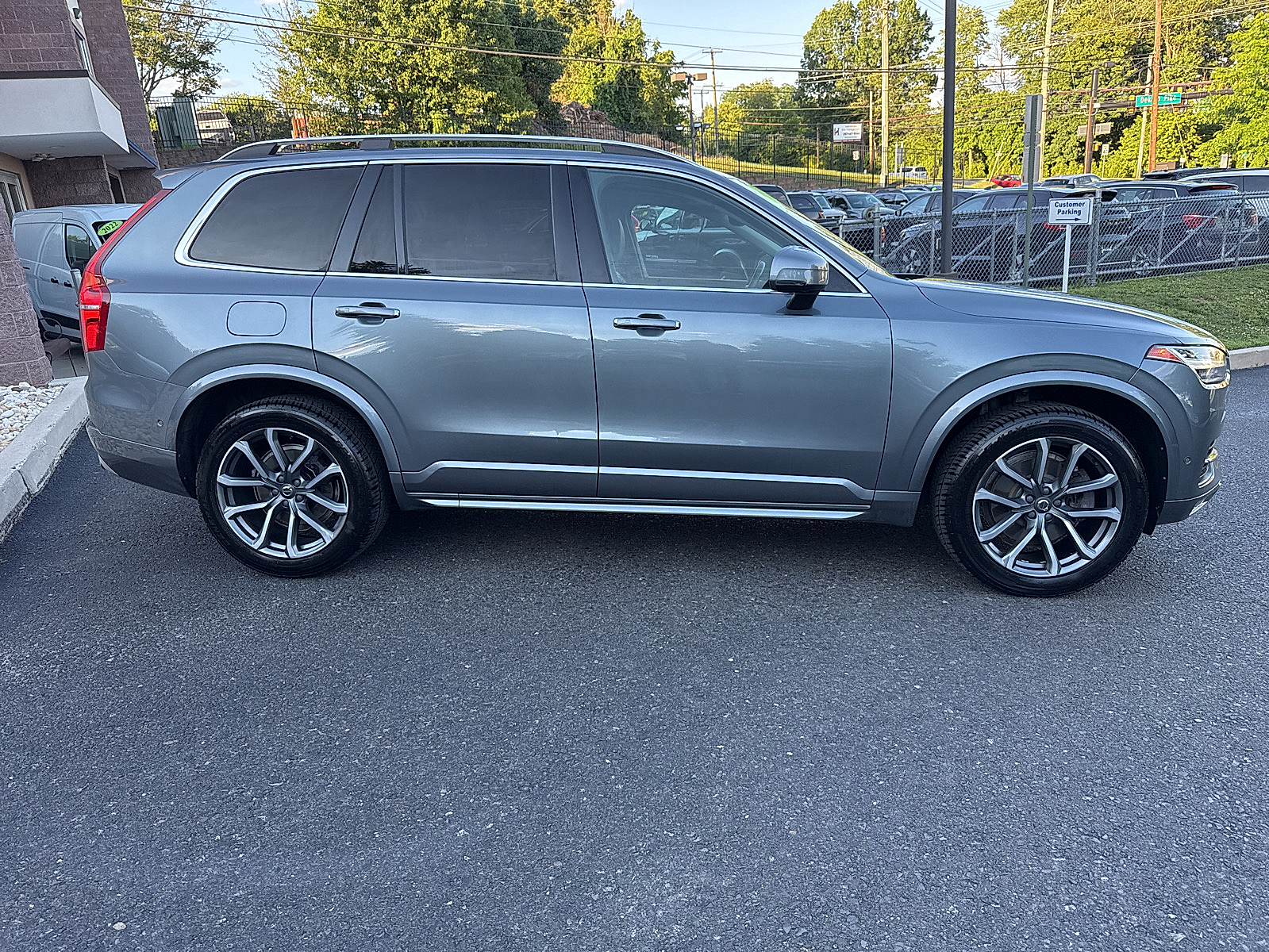 2018 Volvo XC90 Momentum