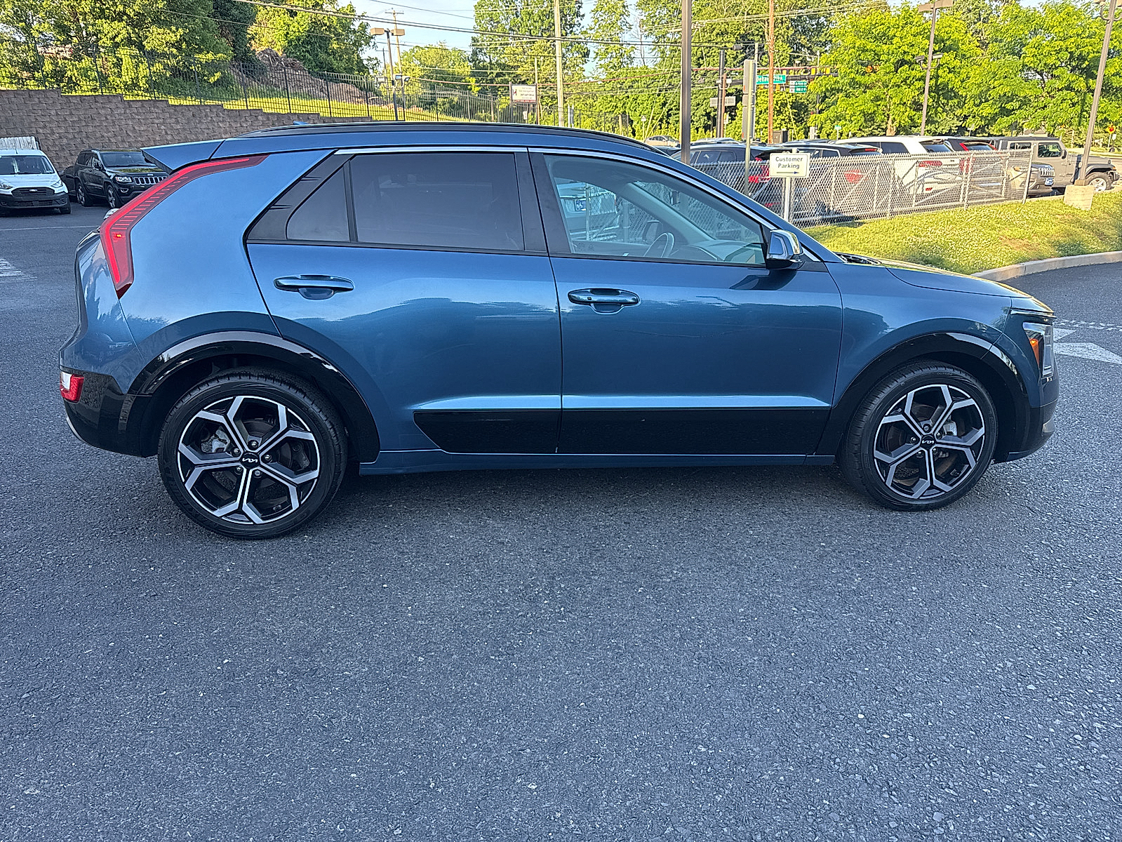 2023 Kia Niro EX Touring