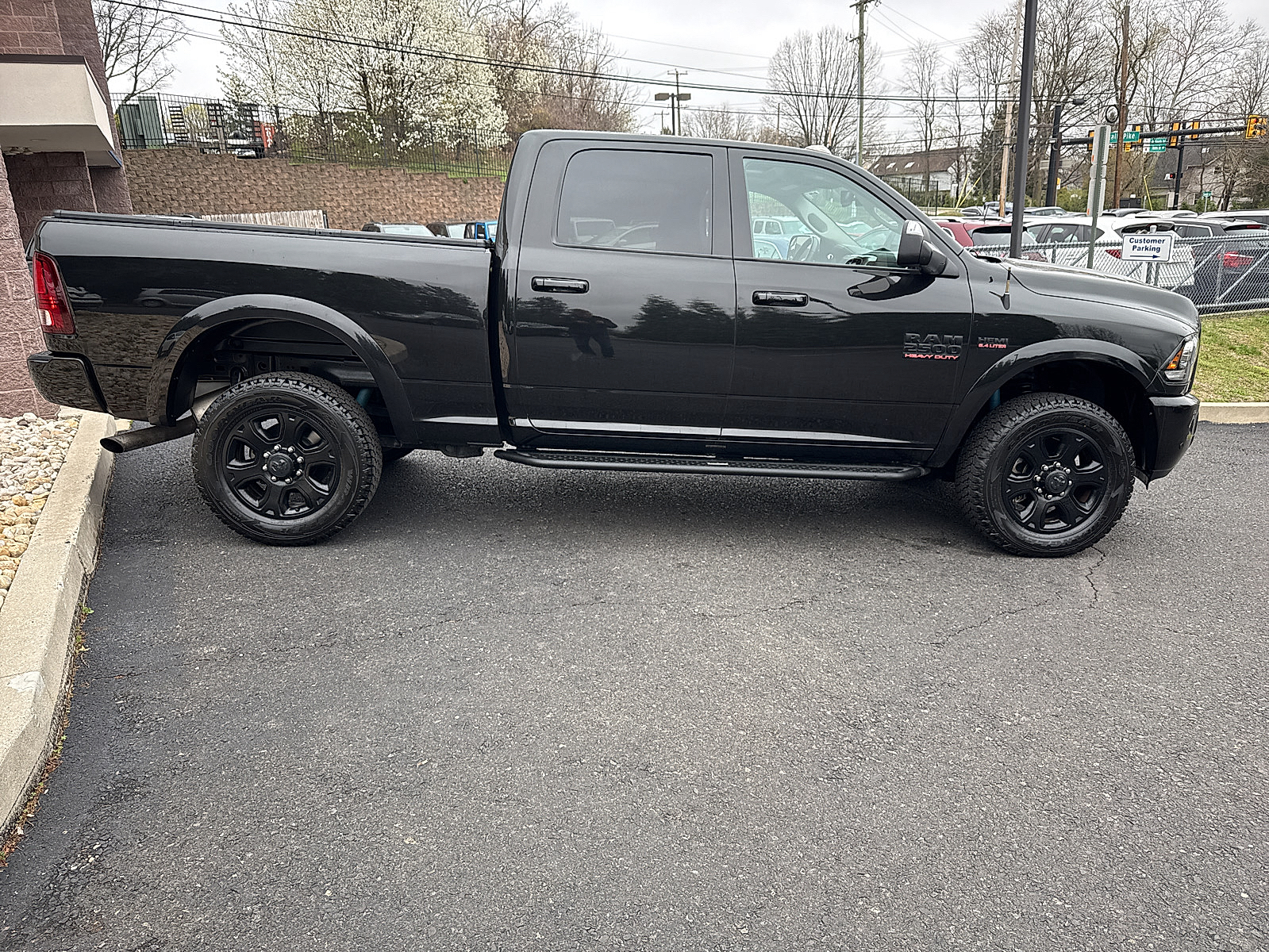 2018 Ram 2500 Laramie Crew Cab 4x4 64 Box