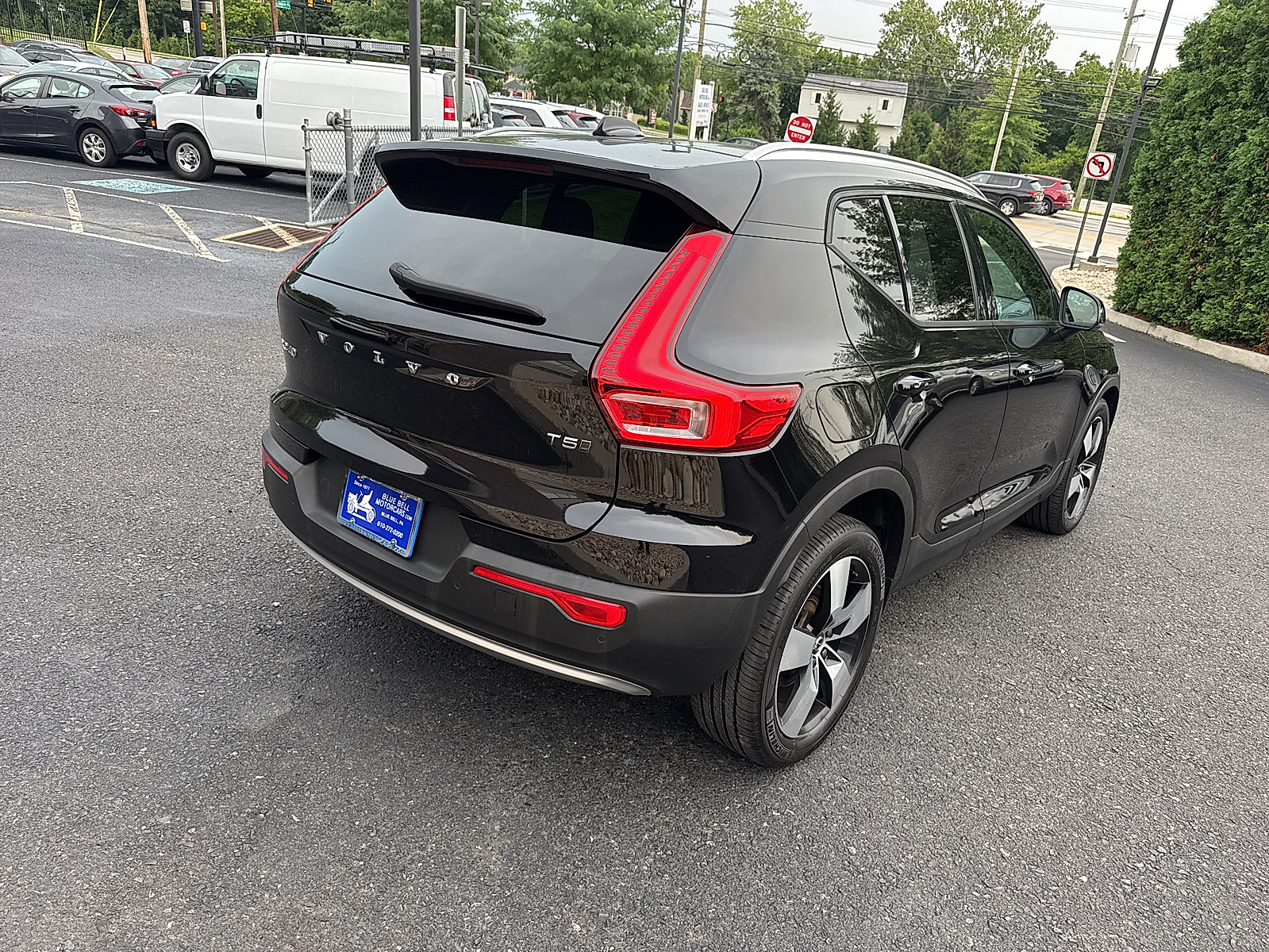 2020 Volvo XC40 T5 Momentum