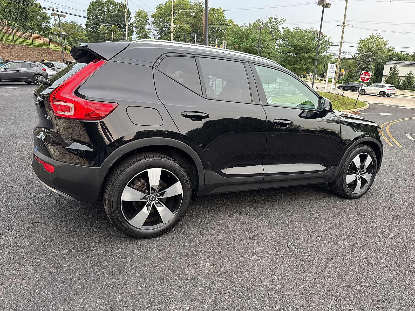 2020 Volvo XC40 T5 Momentum