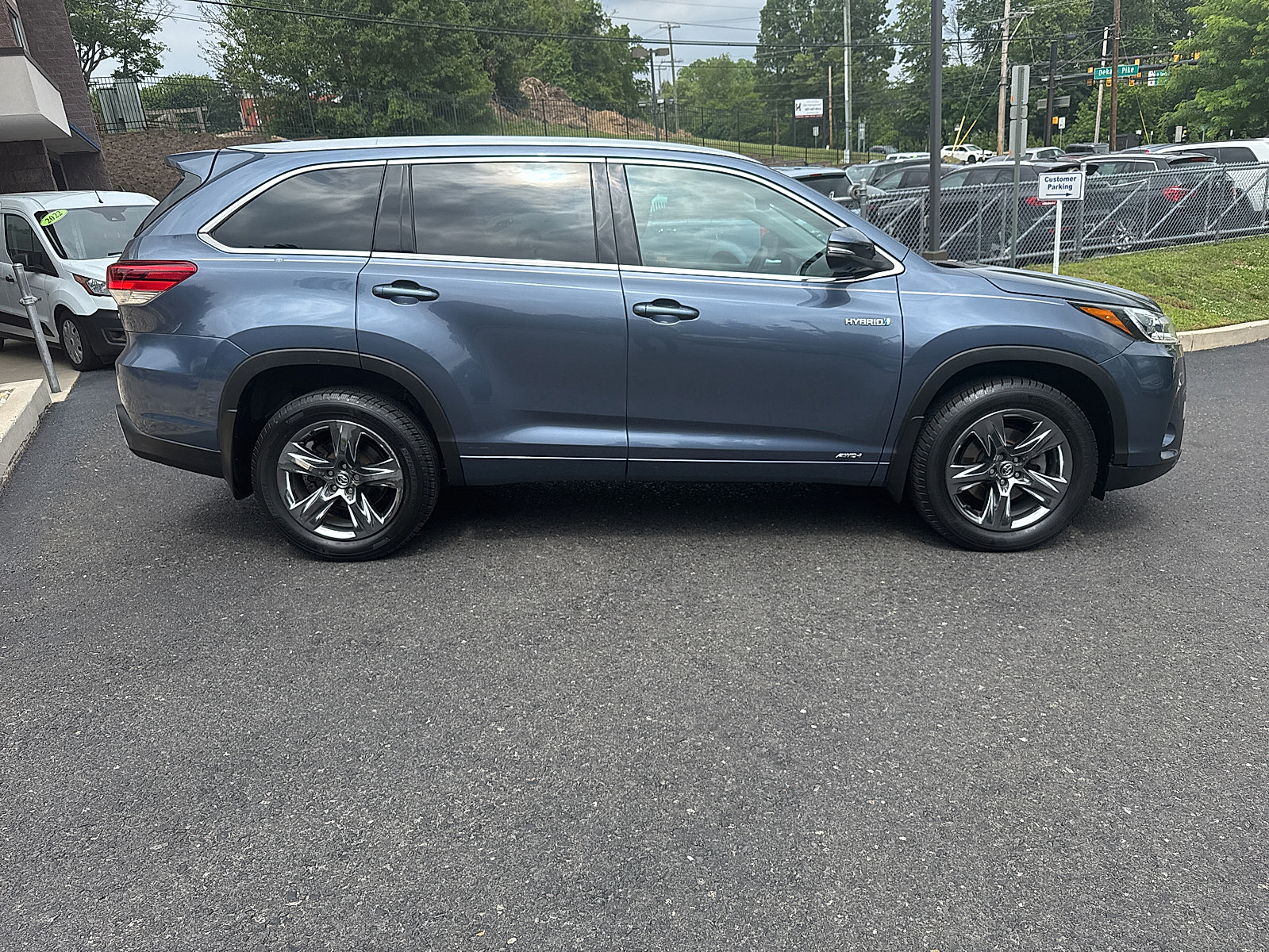 2019 Toyota Highlander Hybrid Limited Platinum