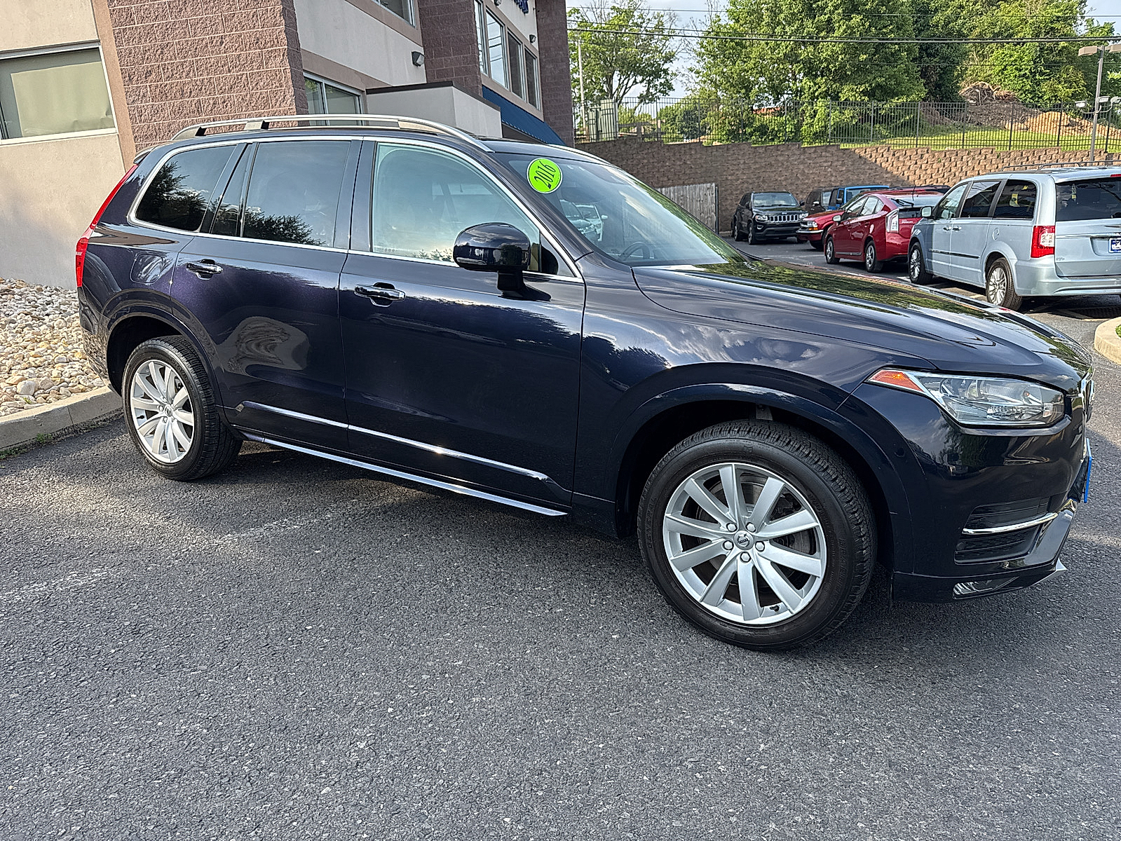 2016 Volvo XC90 T6 Momentum