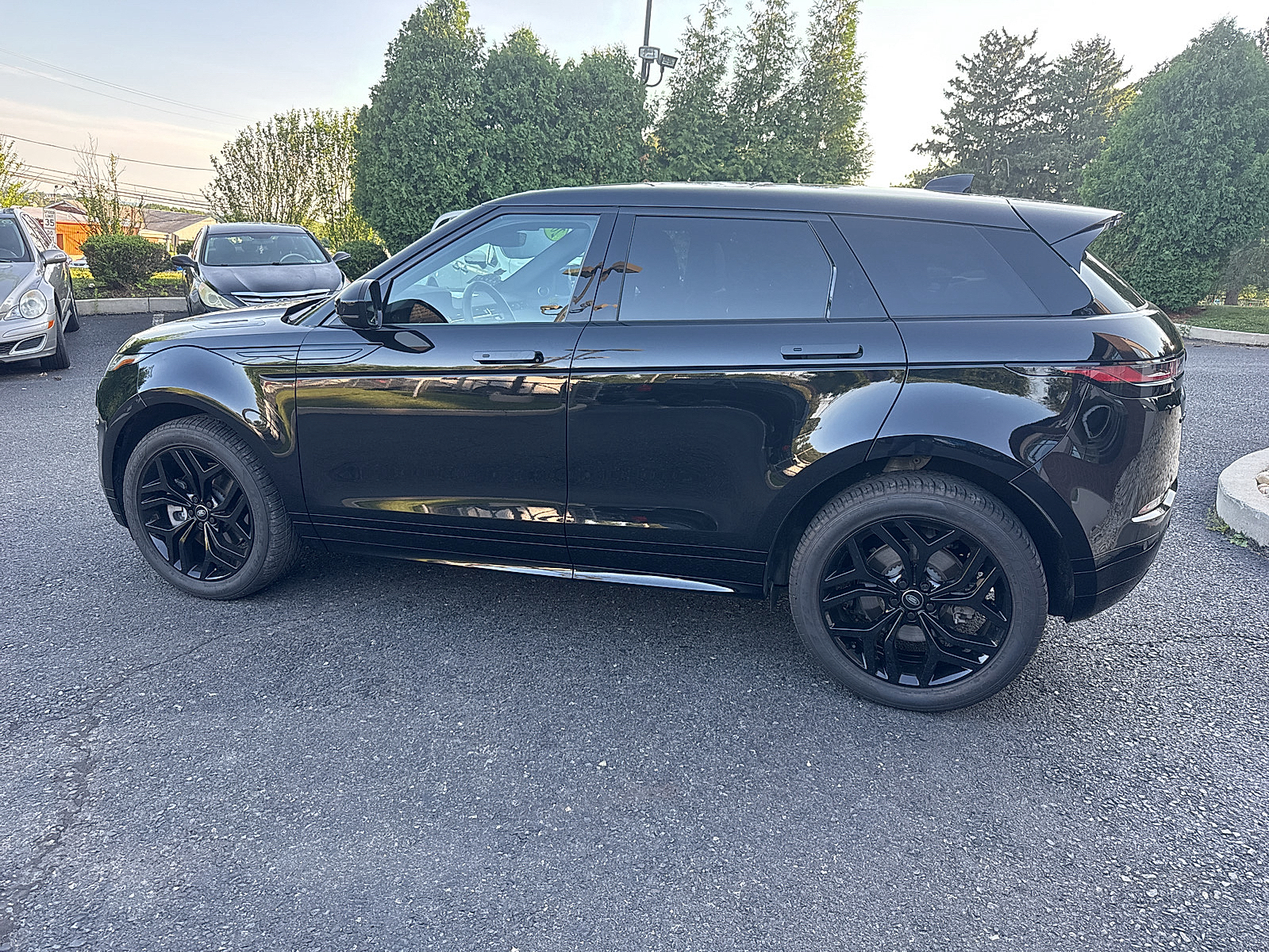 2023 Land Rover Range Rover Evoque R-Dynamic SE