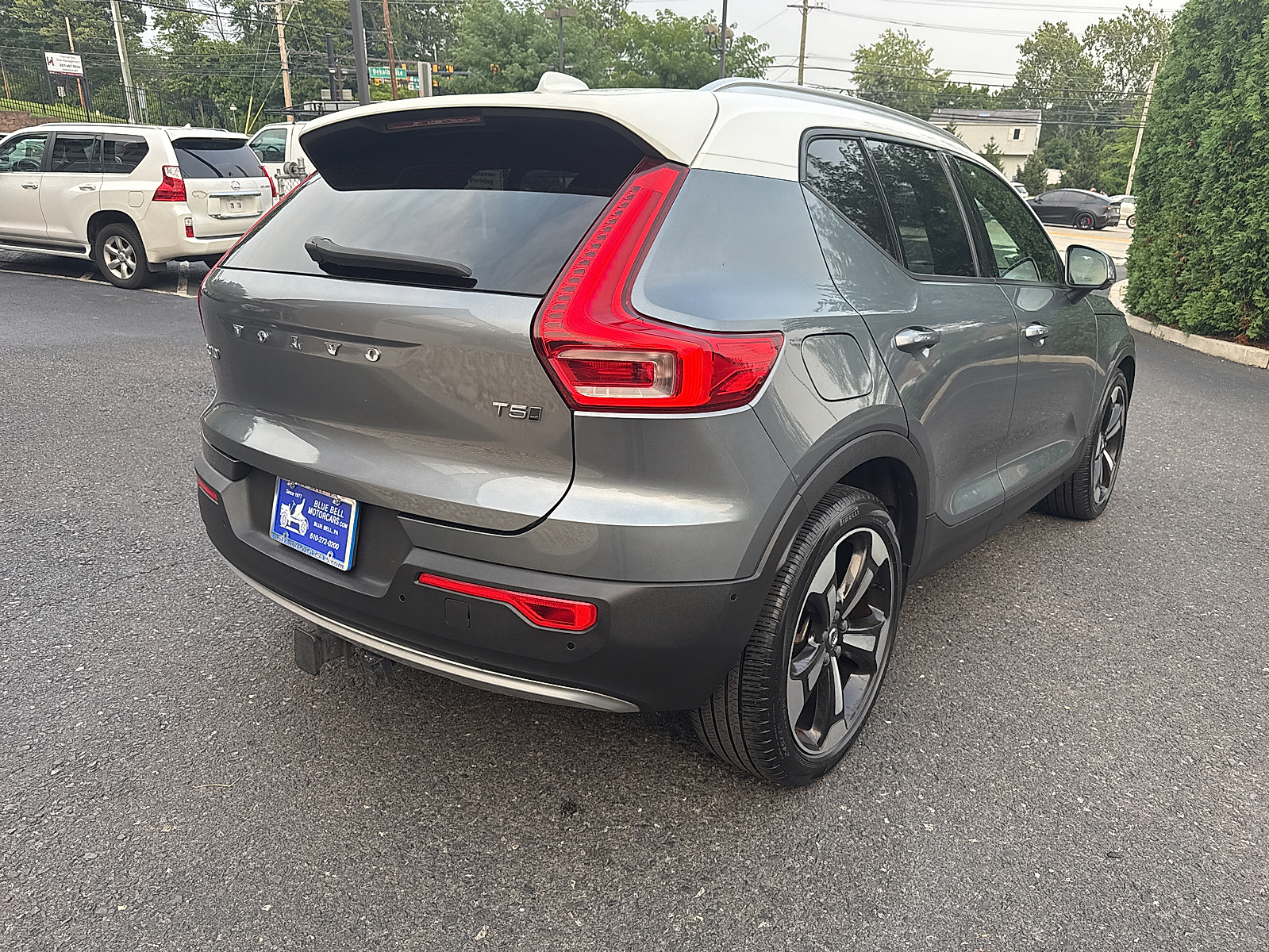 2019 Volvo XC40 T5 Momentum