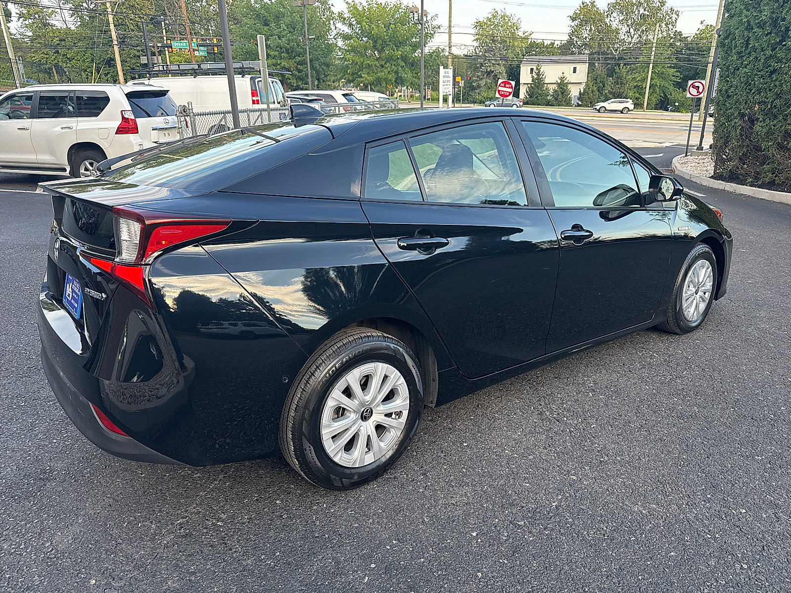 2021 Toyota Prius LE
