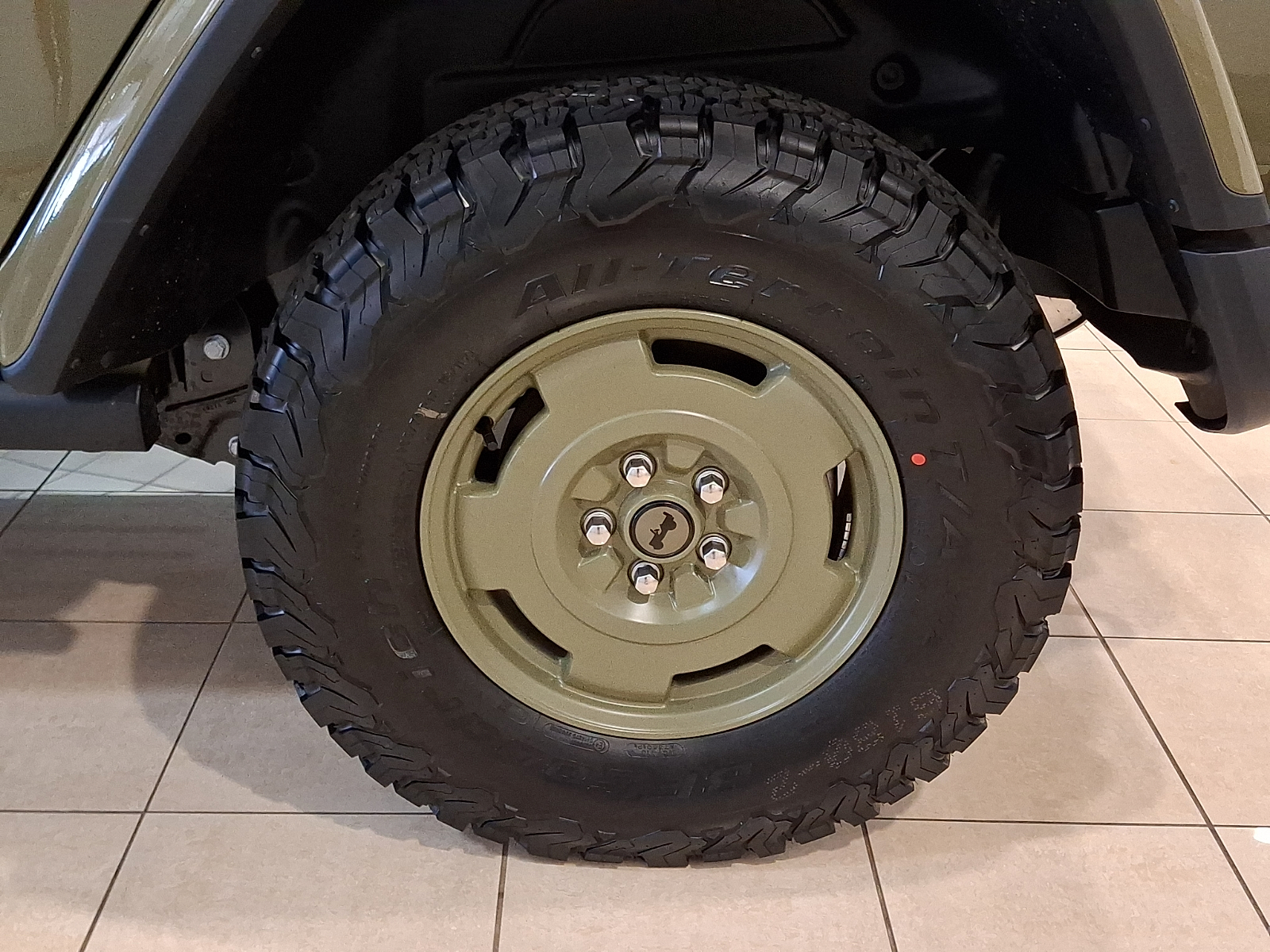 View vehicle photo 6