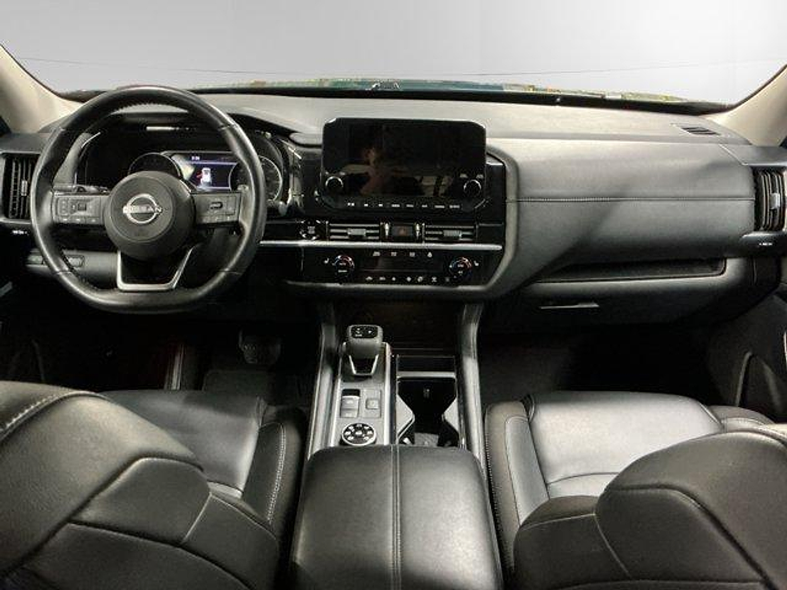 Used 2025 Nissan Pathfinder Sedan
