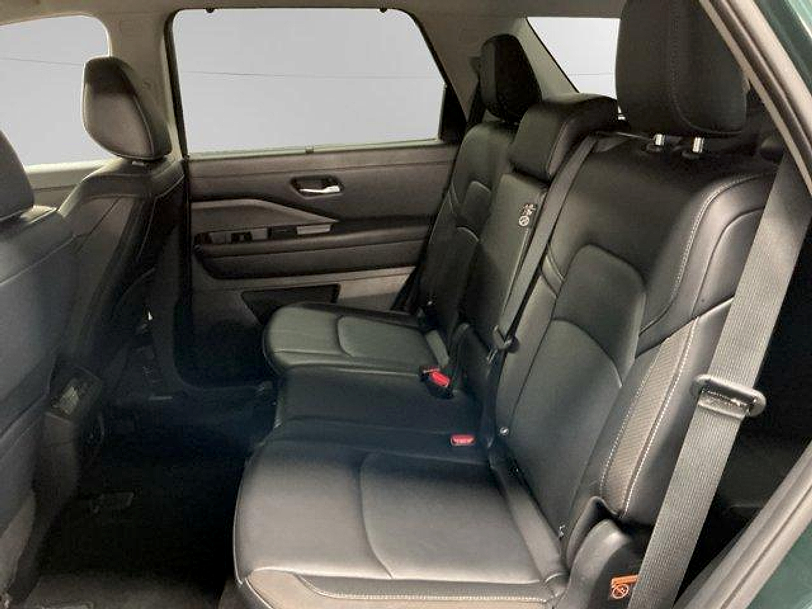 Used 2025 Nissan Pathfinder Sedan