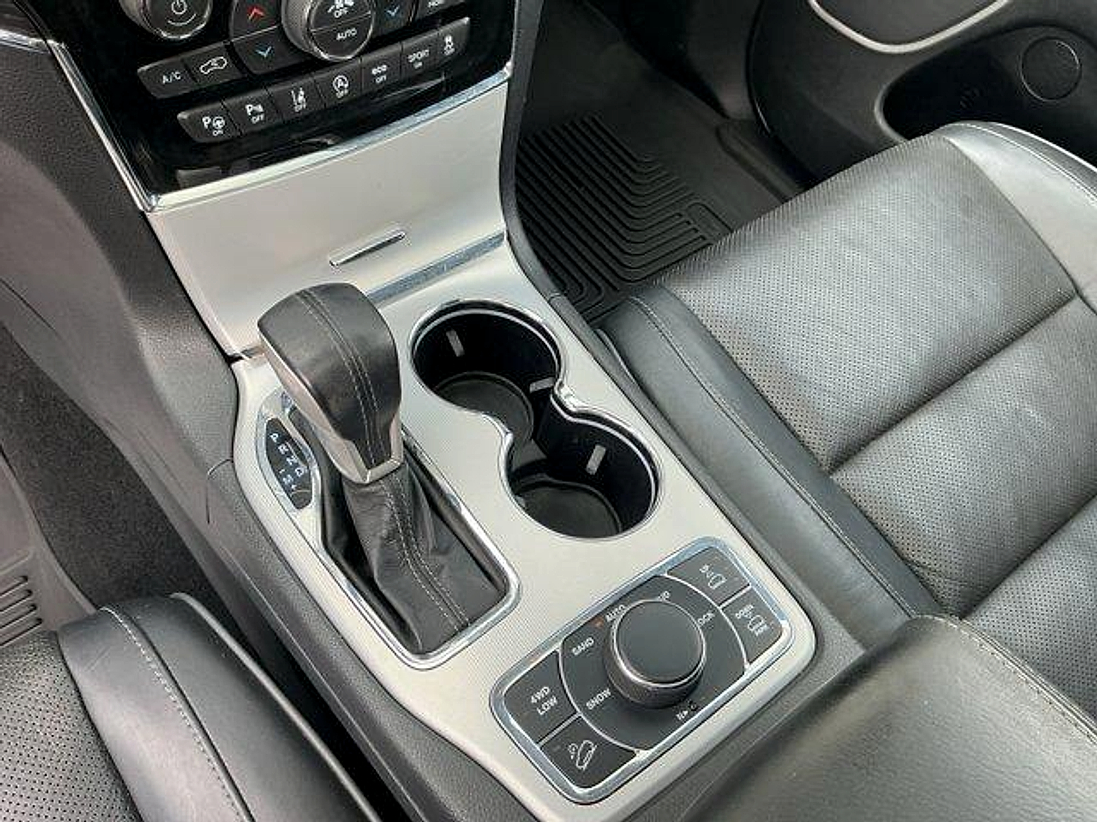 Used 2020 Jeep Grand Cherokee Sedan